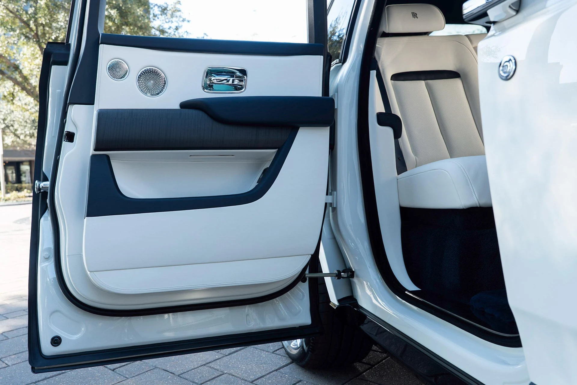 mph052_947279846_476162068_695cc6e08f3ee920bf5188e9_2e04846a66