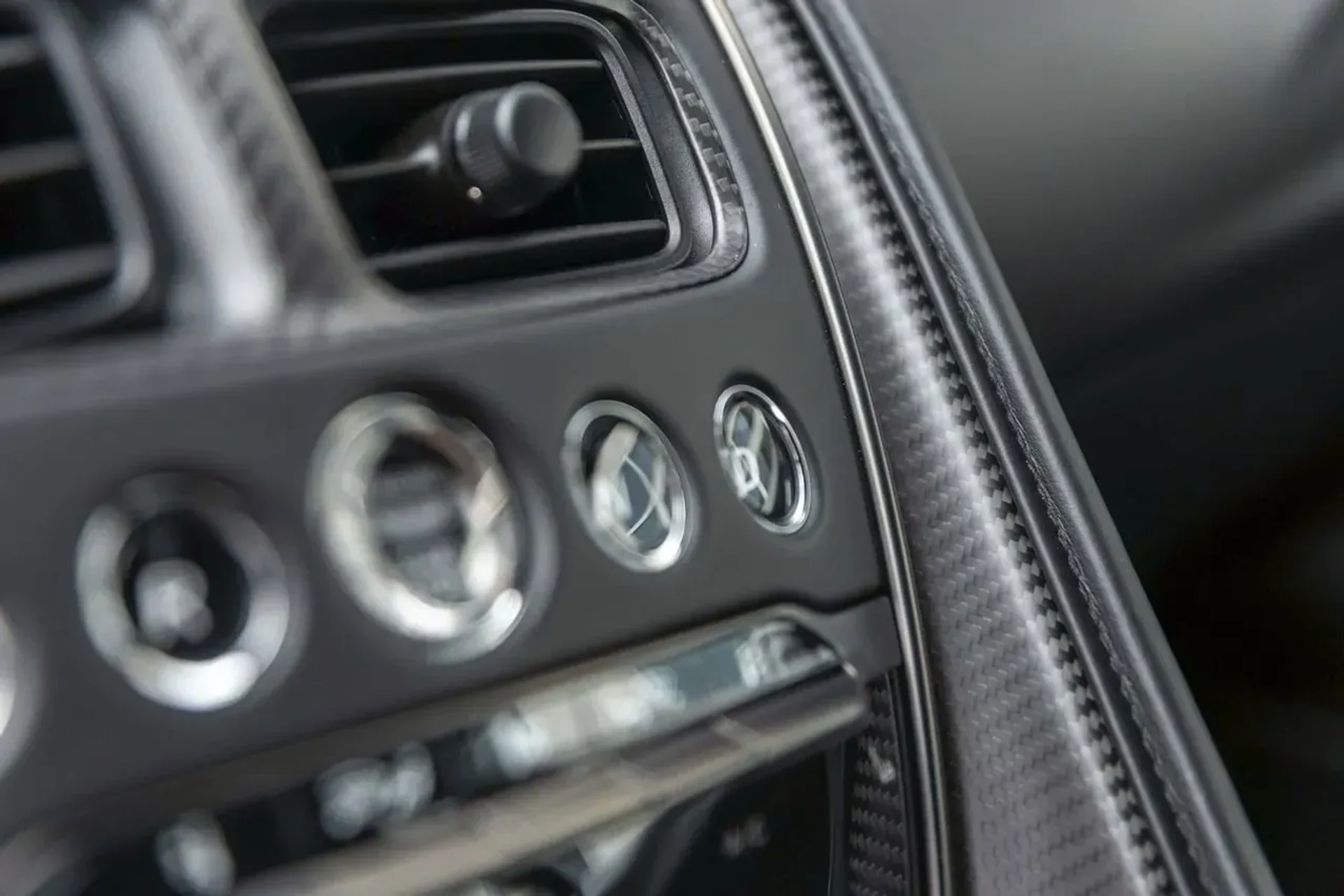 mph052_962807661_72ae42183ce2444d9dcb24e30f218f78_85ed985798