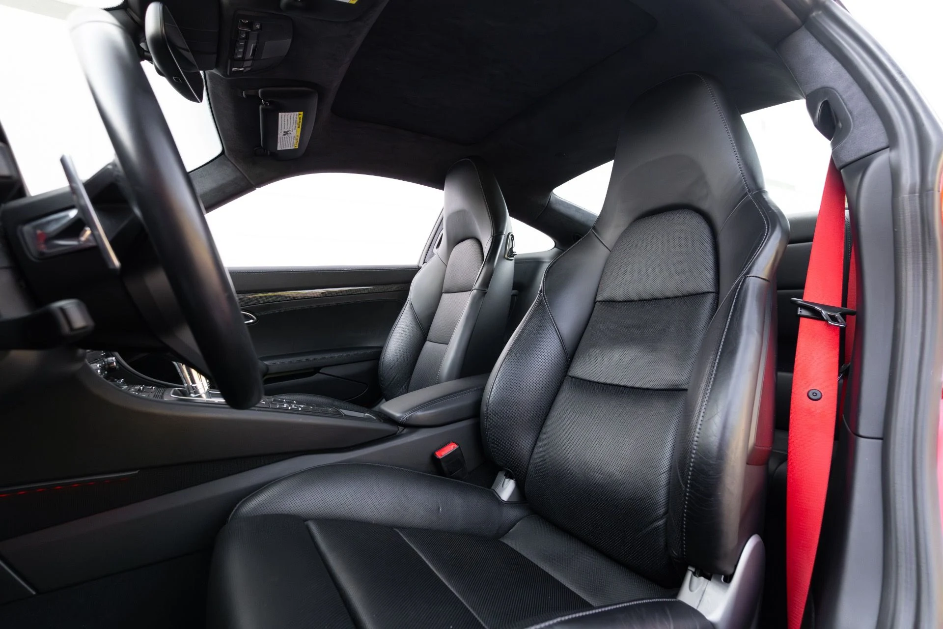 mph052_983237321_Used_2019_Porsche_911_Turbo_S_1778703234_09e8fc61e0