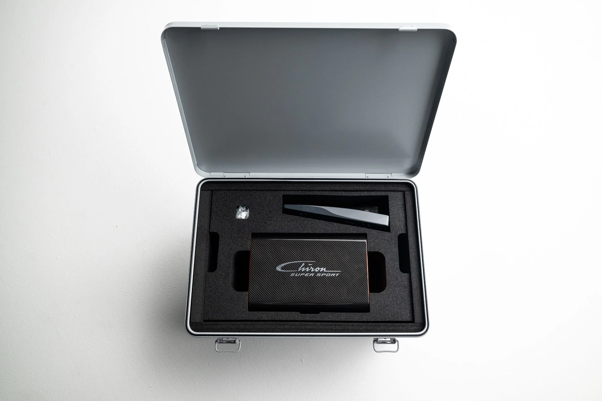 mph053_1032513939_13316_p54_l_532a01c695