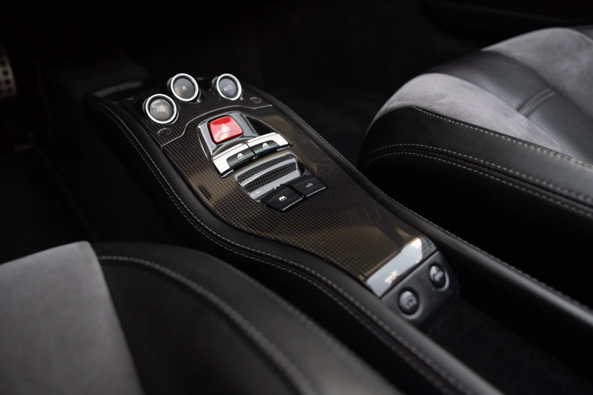 mph053_1072135954_Used_2012_Ferrari_458_Spider_1788476074_fc8a5b90cb