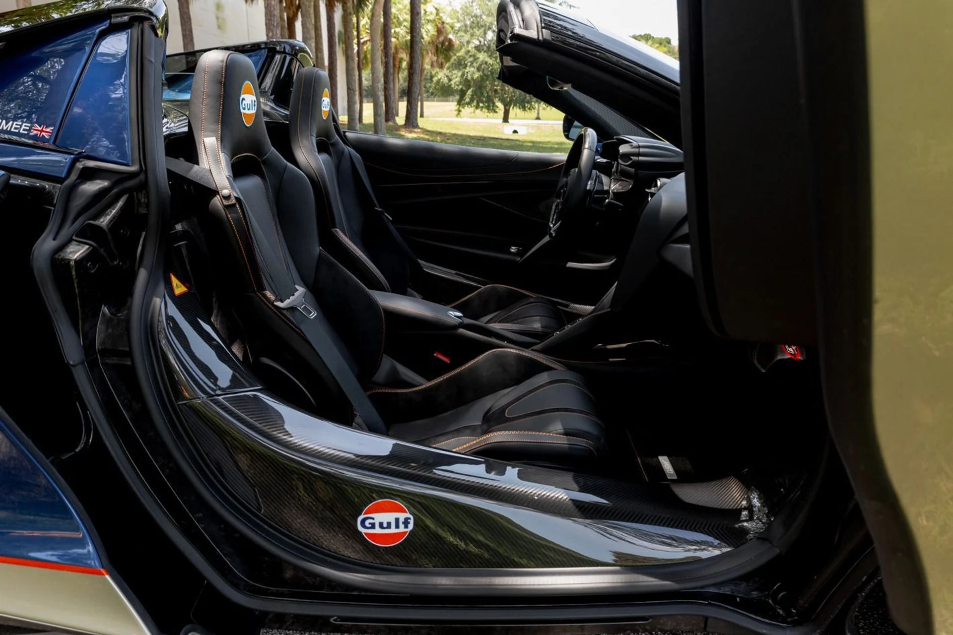 mph053_1077722580_430_p54_l_b5d8f1763a