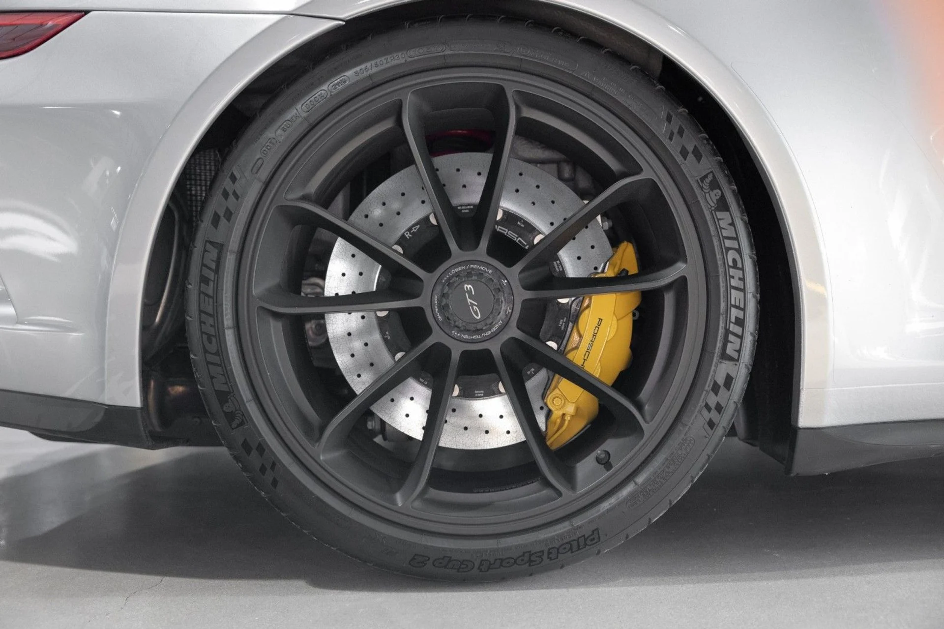 mph053_1078448438_Yw_9020e3b88f