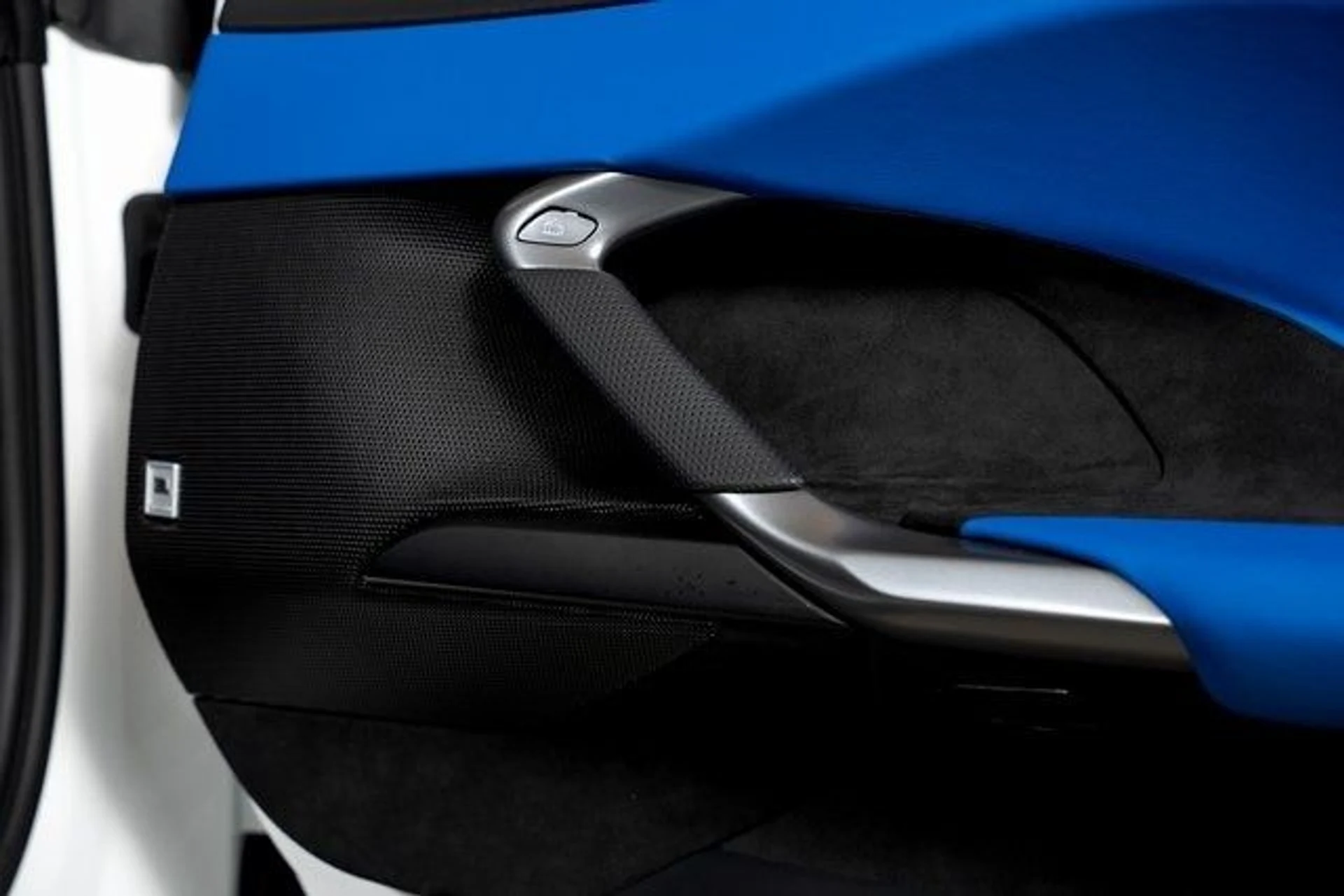 mph053_1084589021_fe9233161331a8459b20466c4fed0968x_4741d55311