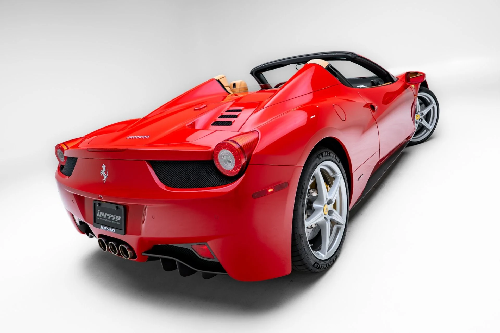 mph053_1095943180_Used_2014_Ferrari_458_Spider_1778539610_03829acc83