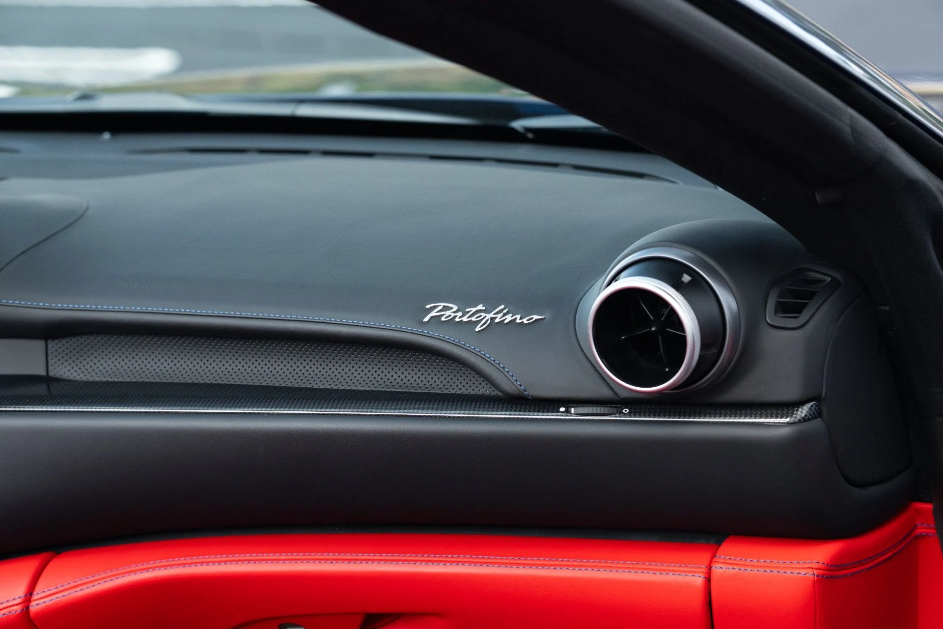 mph053_1104283149_Used_2019_Ferrari_Portofino_1780888386_b9d41d9022