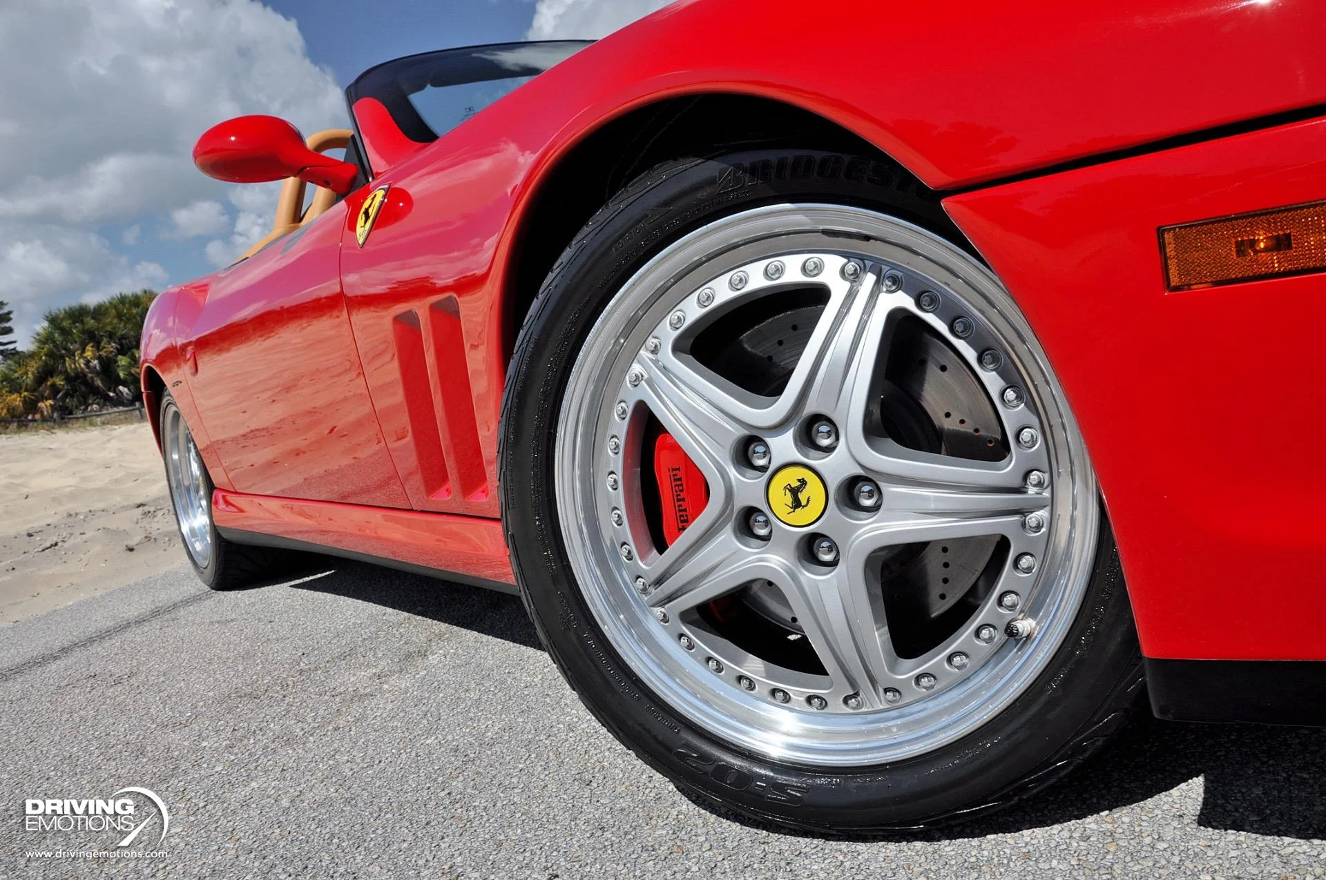 mph053_1108517853_437_p54_l_c3f645a1c5