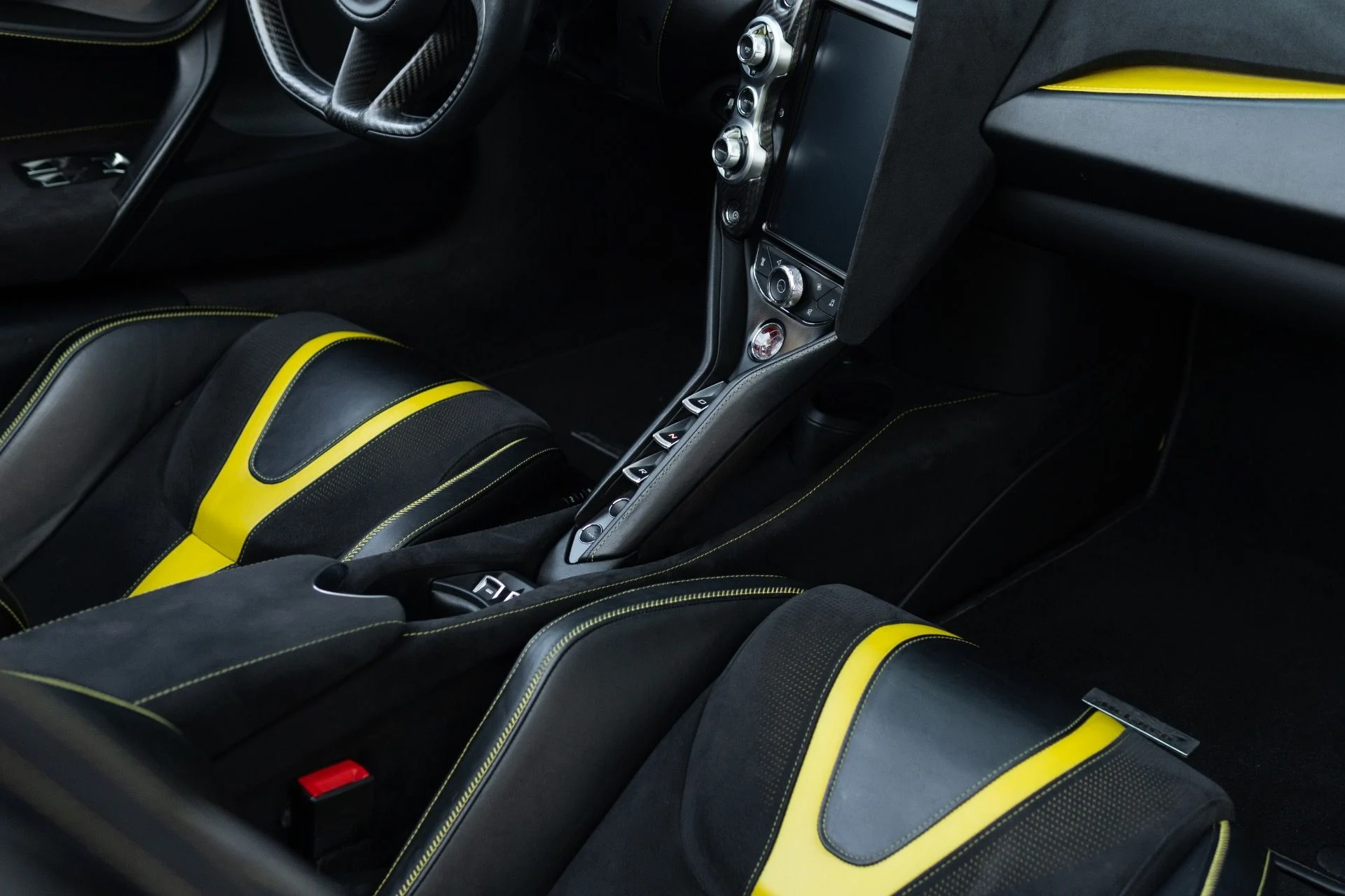 mph053_1161497992_Used_2020_Mc_Laren_720_S_Spider_1766779807_1f37bb67a2