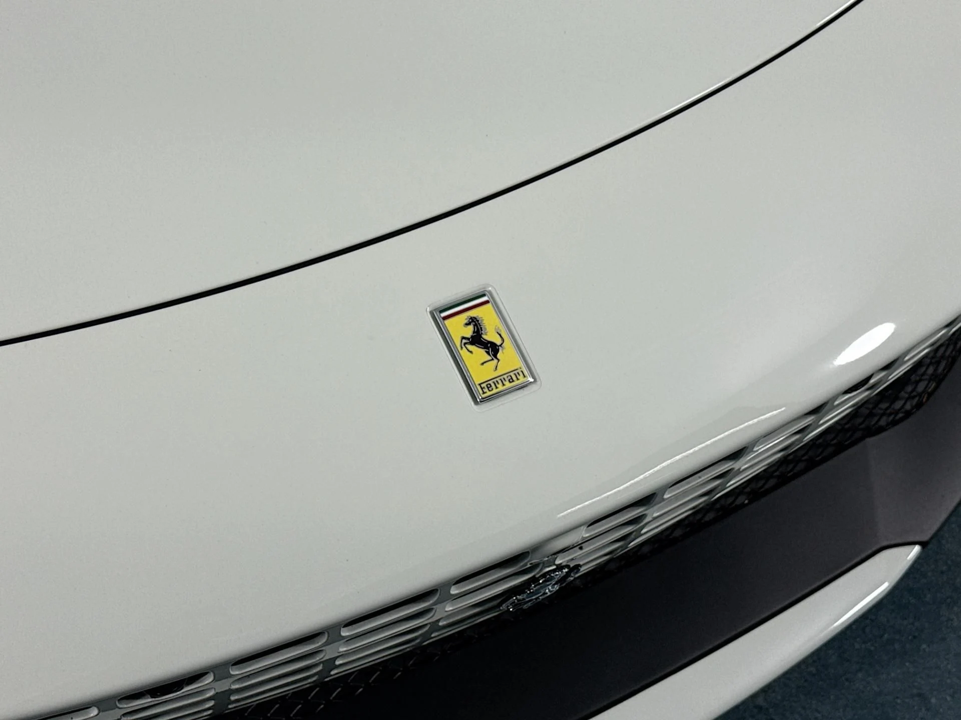mph053_1177879053_Used_2023_Ferrari_Roma_1784158071_6dc19b59f5