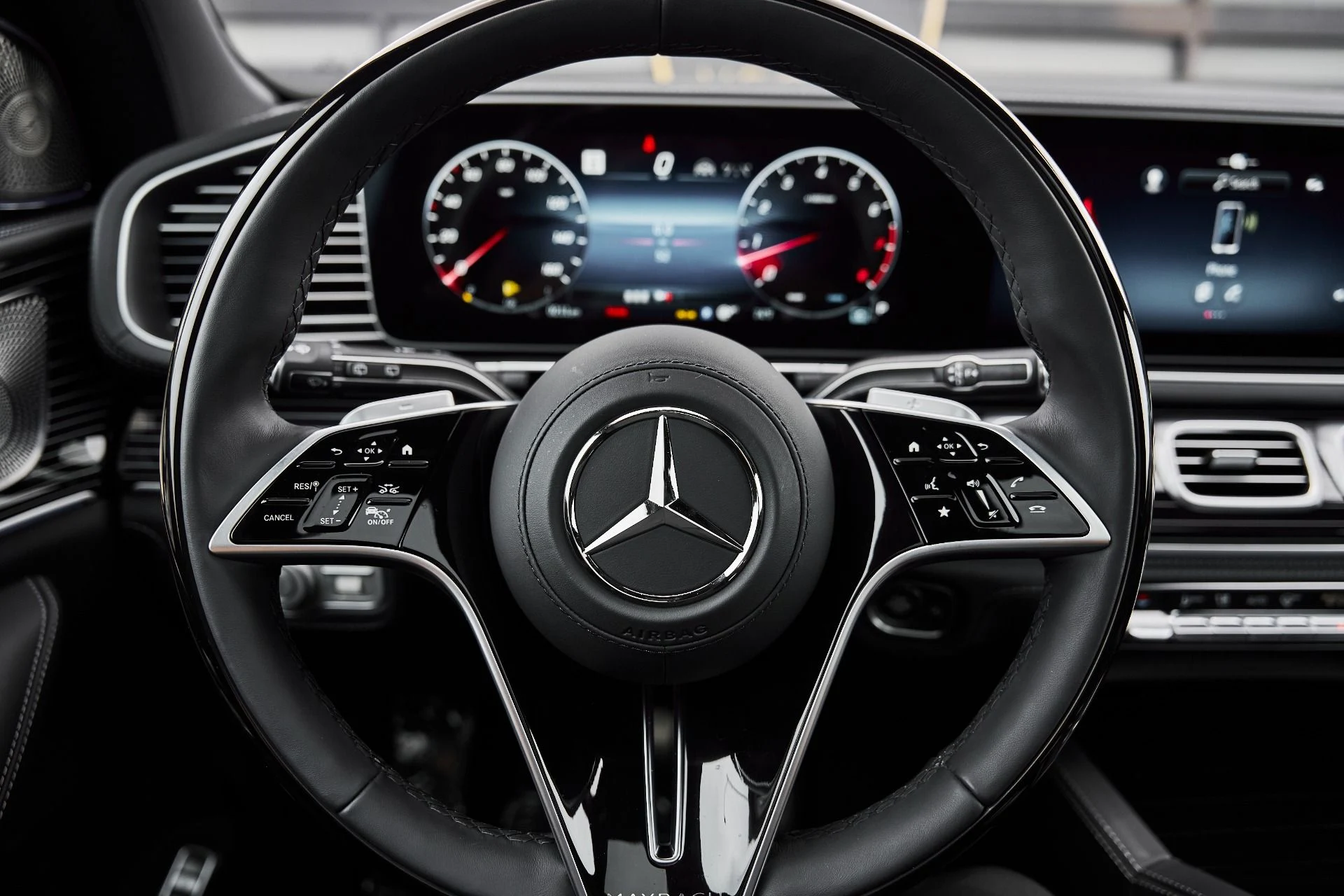 mph053_1197204311_Used_2026_Mercedes_Benz_GLS_Maybach_GLS_600_1777160284_880e313f8e