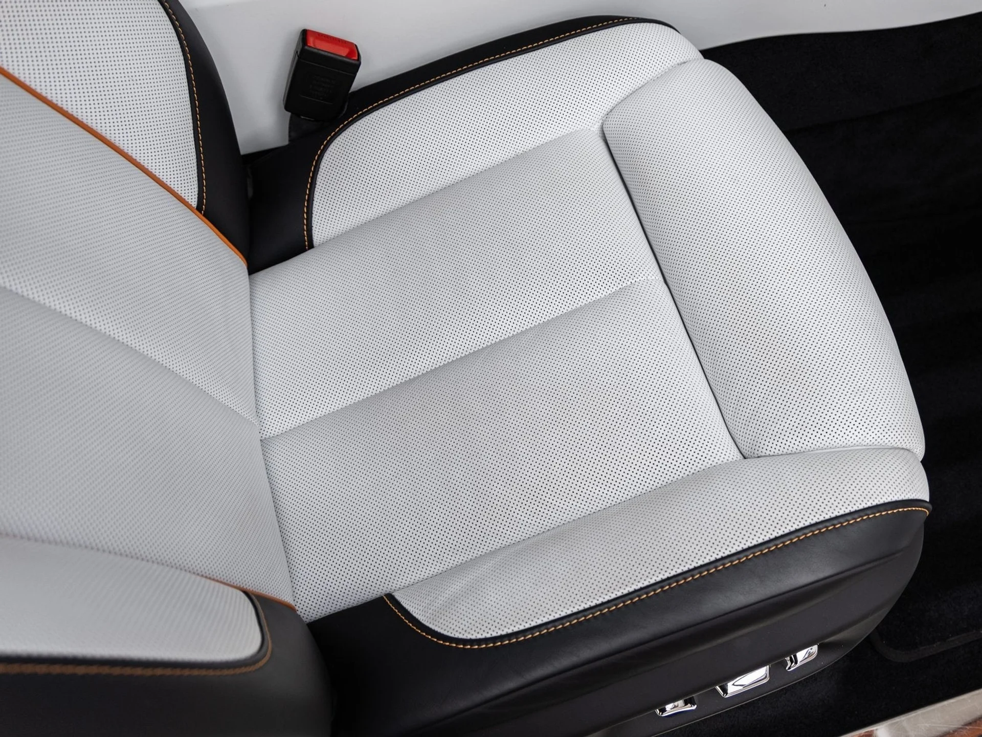 mph053_1210262062_54_aadb77f4dc