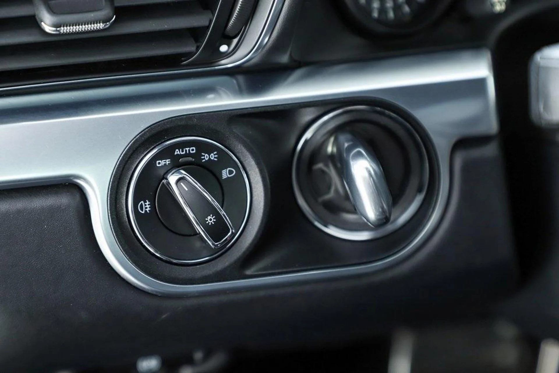 mph053_1233535663_qa_3_DF_B5x_Fv4_Xkr_3_Gv_Mymw_Hc_I_ca5a72ebed