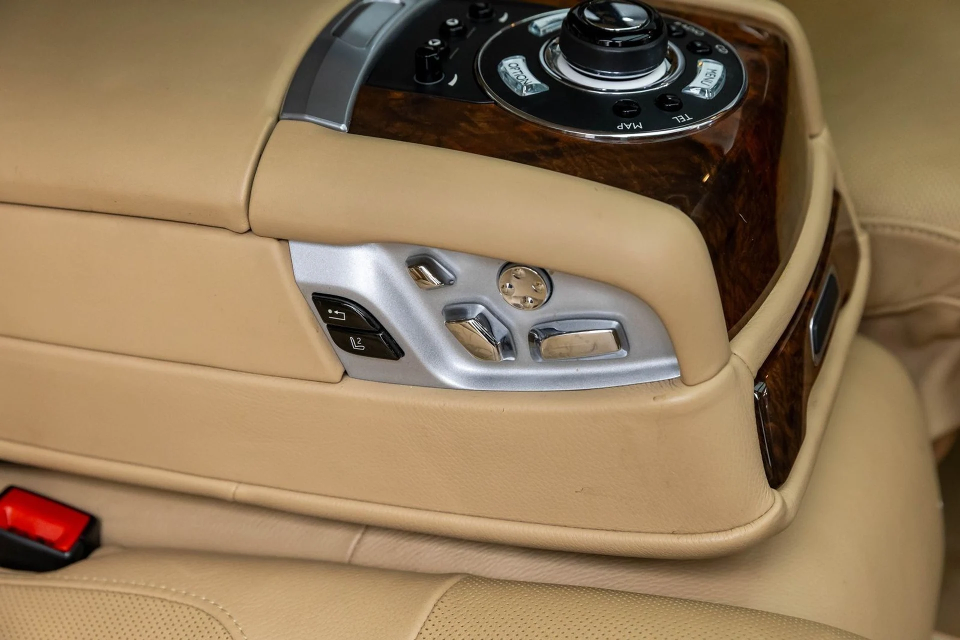 mph053_1245975472_54_514fe0fc71