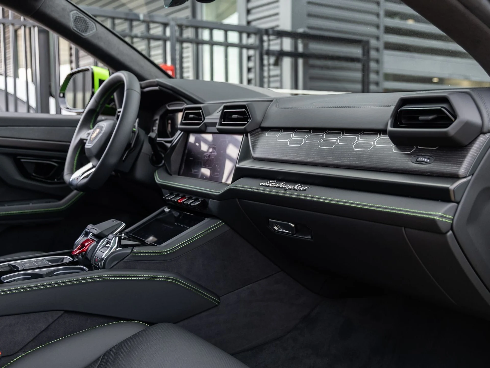 mph053_126054876_54_b379e93b57