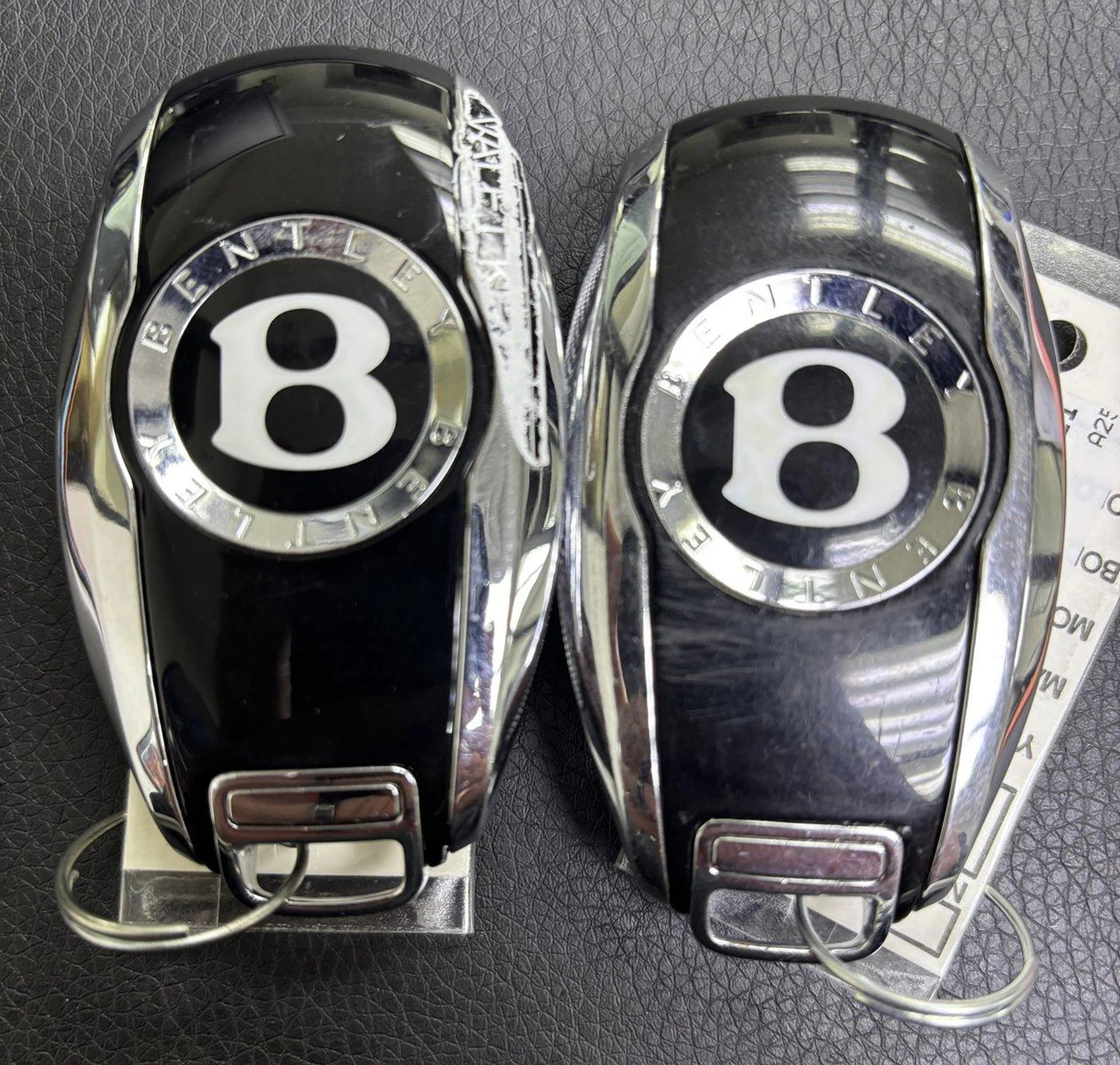 mph053_129028407_Used_2021_Bentley_Bentayga_V8_First_Edition_Specification_Black_Specification_1740214774_72a9002d8c