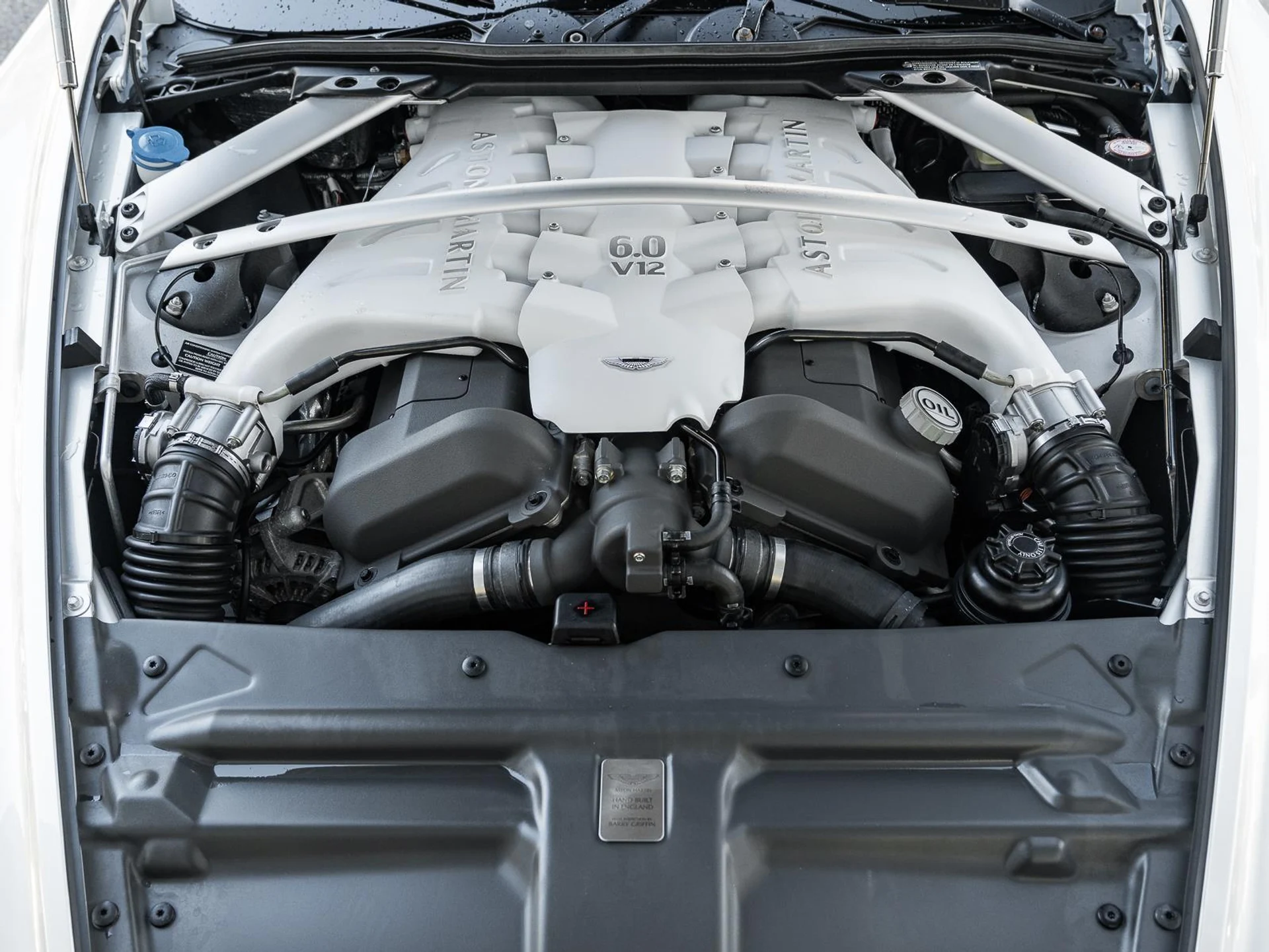 mph053_1298478855_Used_2010_Aston_Martin_DBS_2dr_Volante_1771496234_a4daabea05