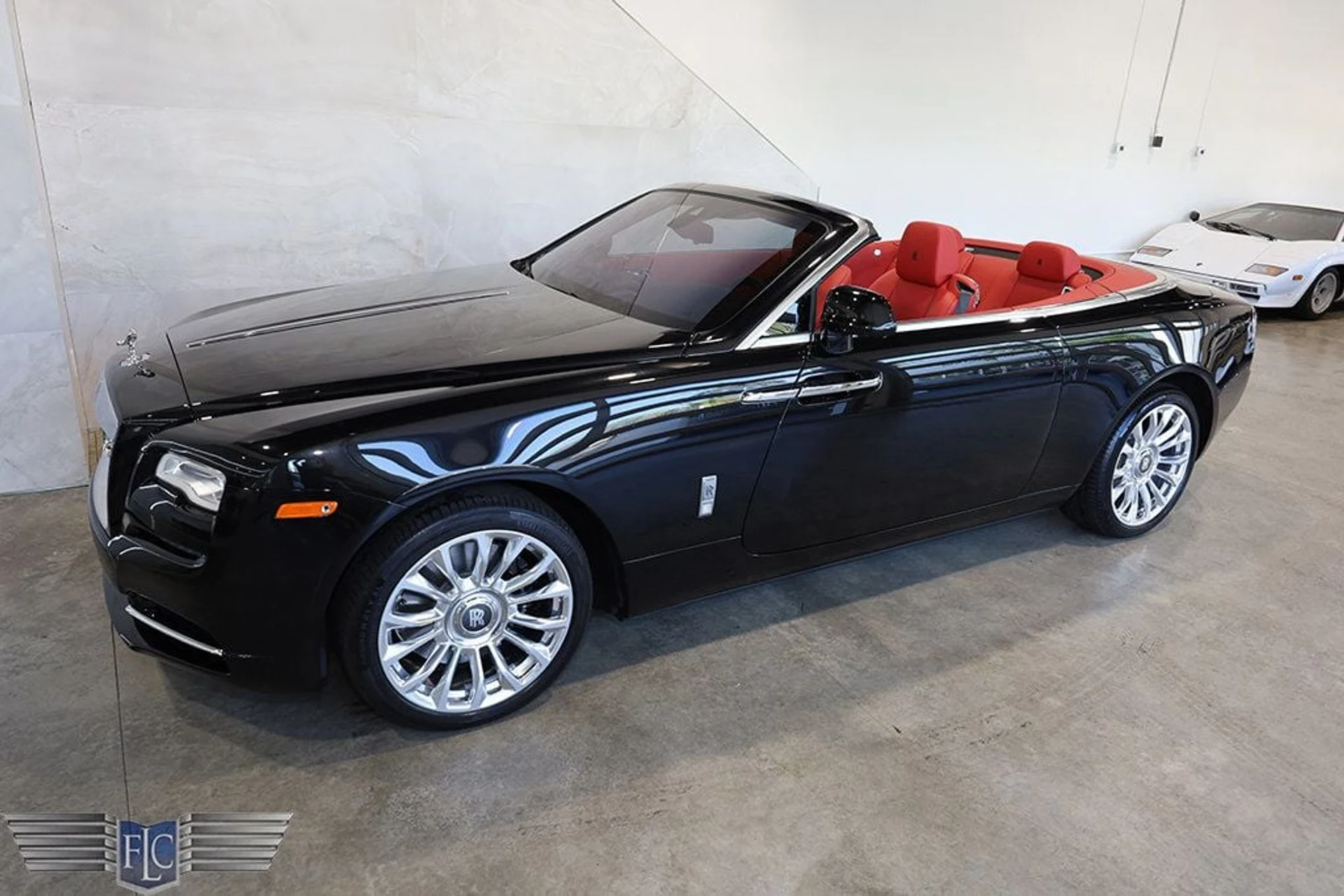 mph053_1309420806_used_2021_rolls_royce_dawn_convertible_9689_22905952_54_1024_ac6e902239