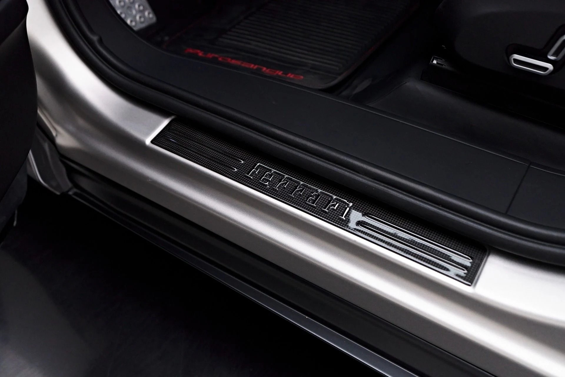 mph053_1358873920_Used_2024_Ferrari_Purosangue_Base_1757201184_14223d0dfd