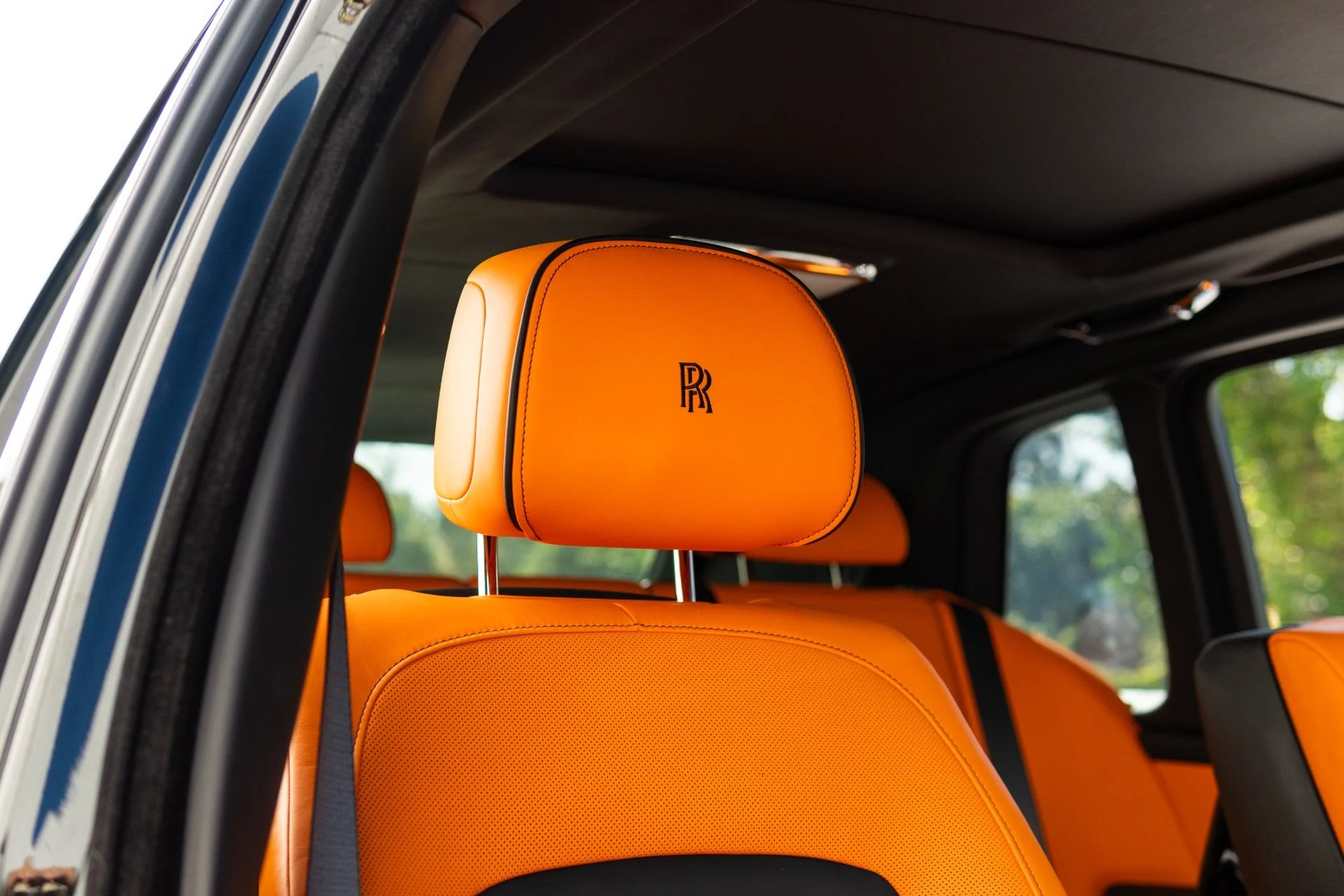 mph053_138809921_Used_2019_Rolls_Royce_Cullinan_1769627245_5b2c481cd2