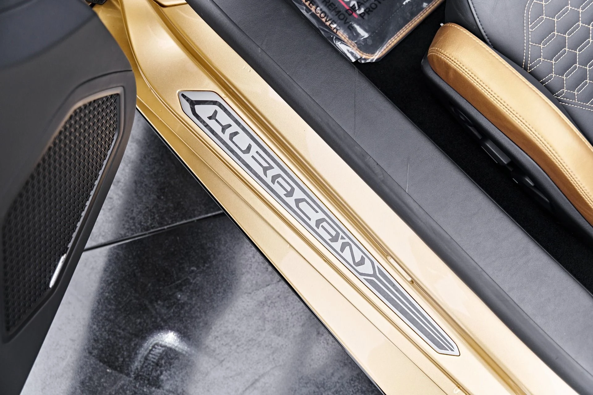 mph053_139655166_Used_2022_Lamborghini_Huracan_EVO_Base_1791315946_f445ca0870