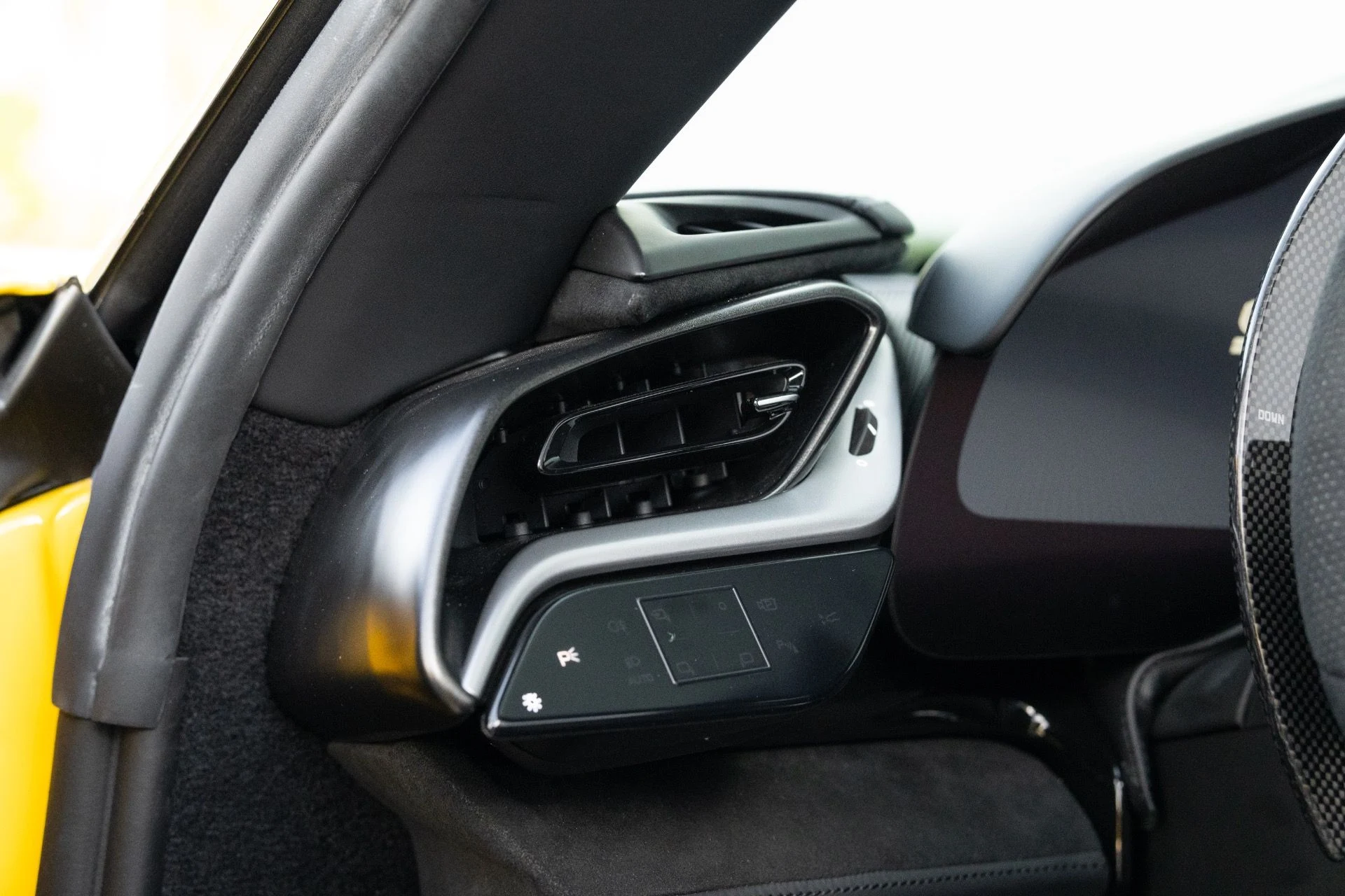 mph053_1409371617_Used_2025_Ferrari_SF_90_Spider_1772646640_b9aff5b16e