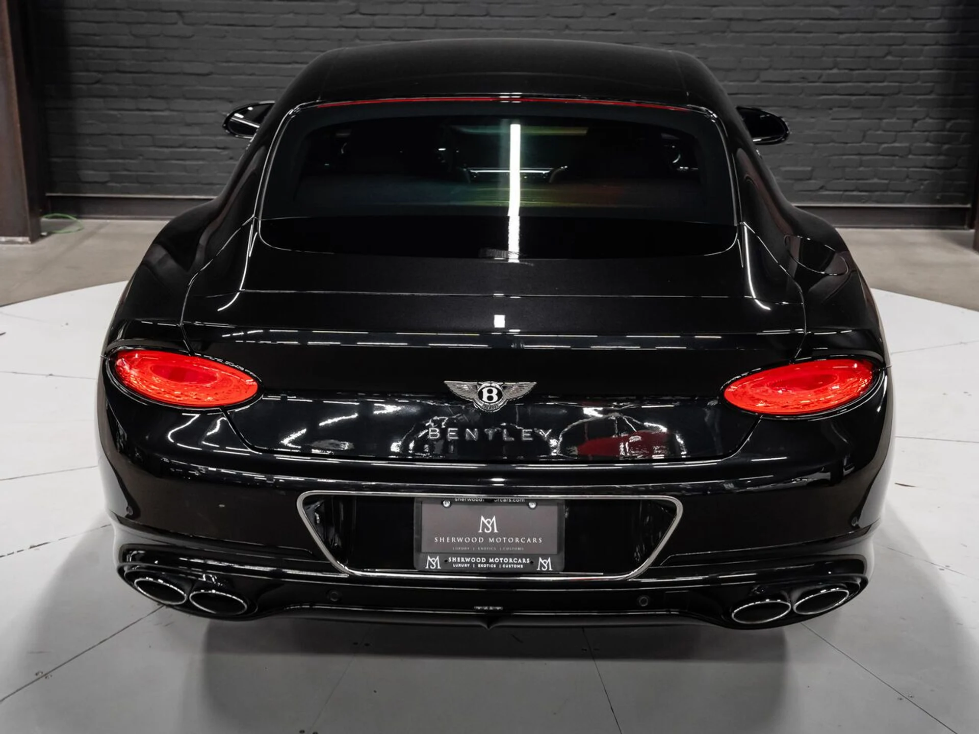 mph053_1446484576_bentley_continental_2022_1234a14378