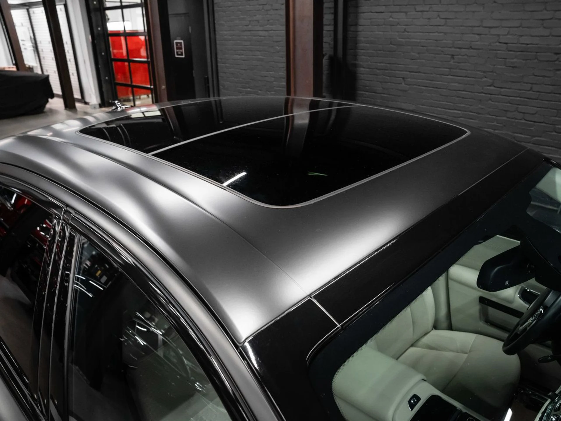 mph053_1450828287_rolls_royce_ghost_2012_b501feb56b