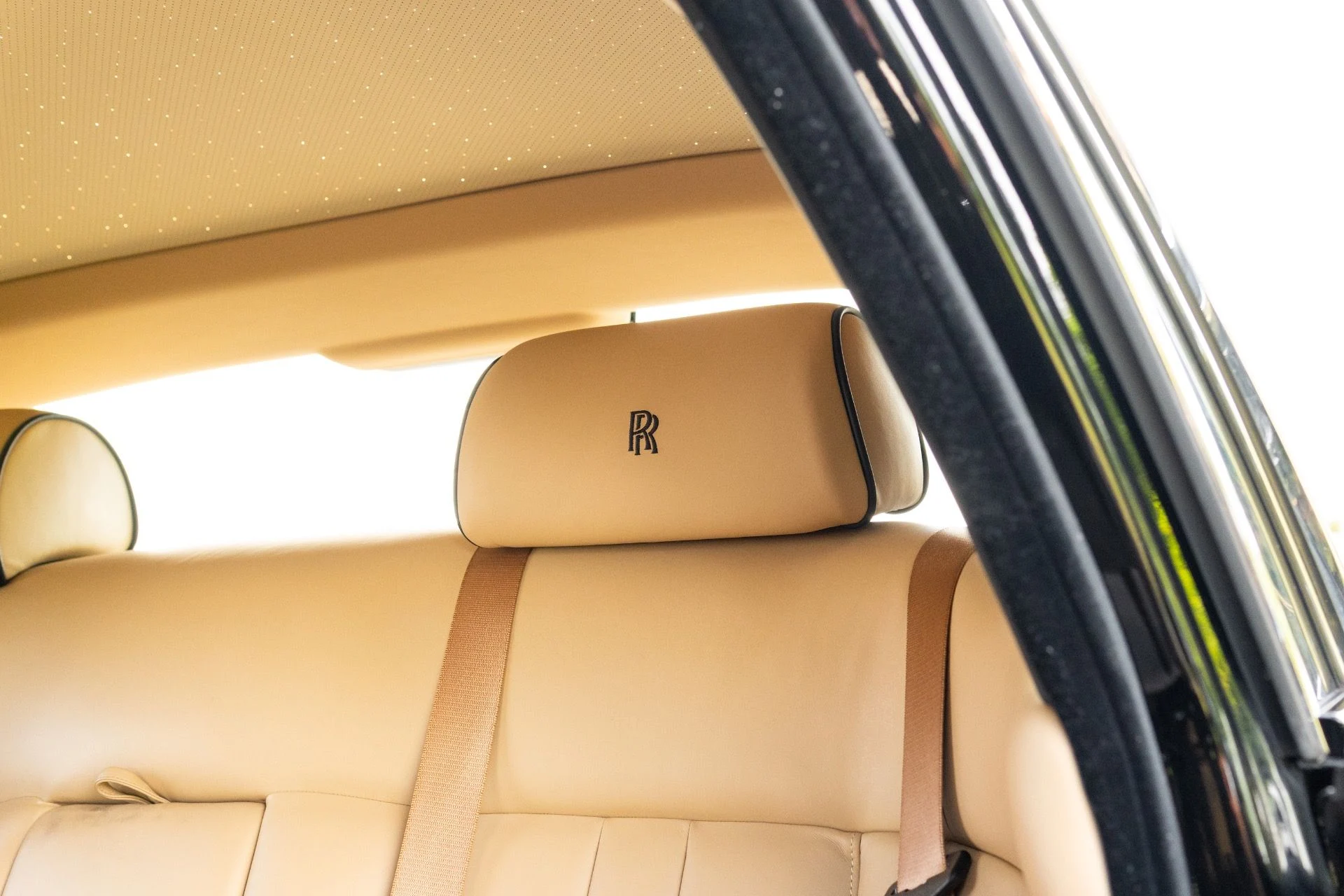 mph053_1460736109_Used_2015_Rolls_Royce_Phantom_1779983365_41a1549b46