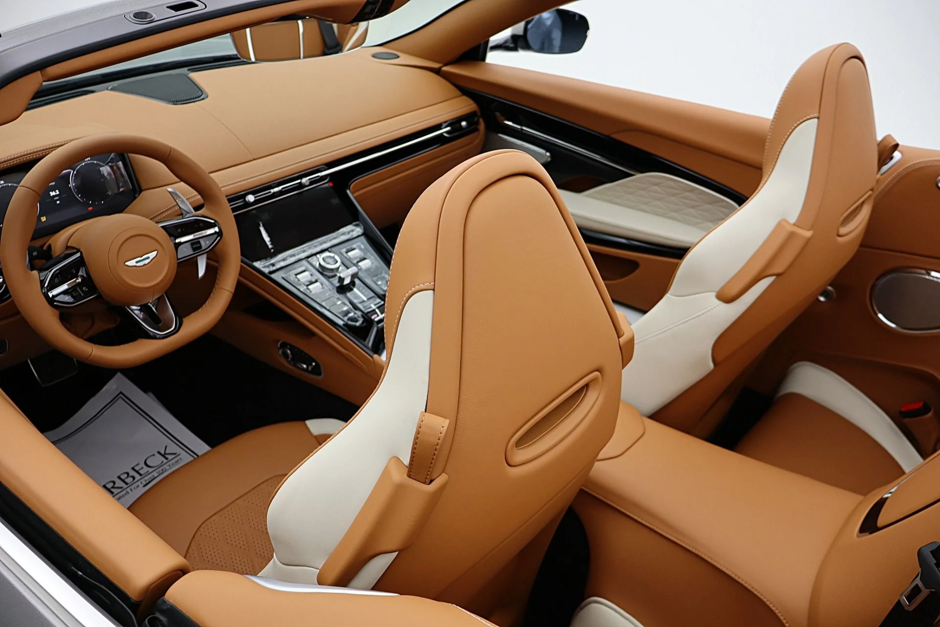 mph053_1485969481_New_2026_Aston_Martin_DB_12_Volante_f7f8f7dabc