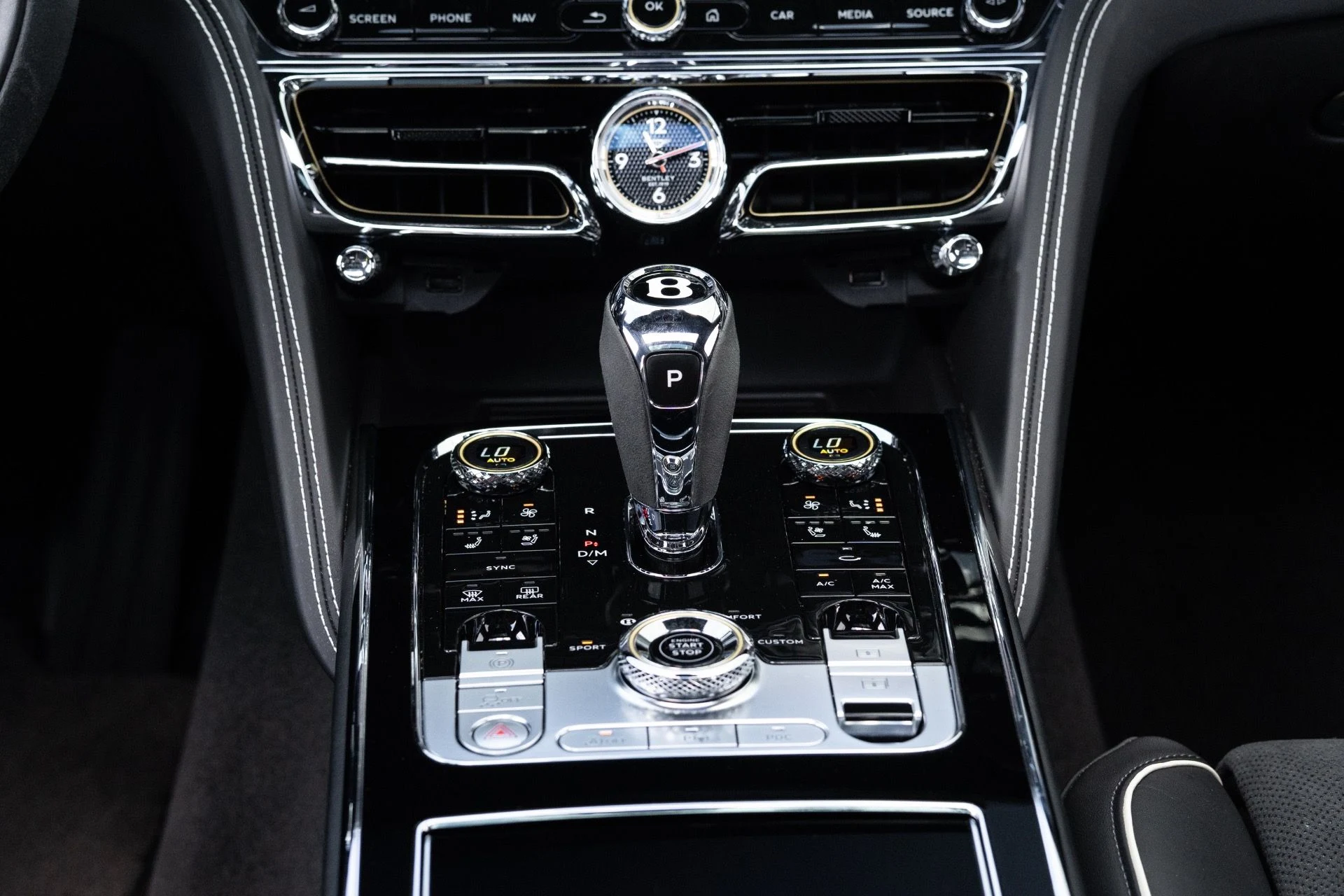 mph053_1490245989_Used_2023_Bentley_Flying_Spur_S_V8_1778782784_ec74b44749