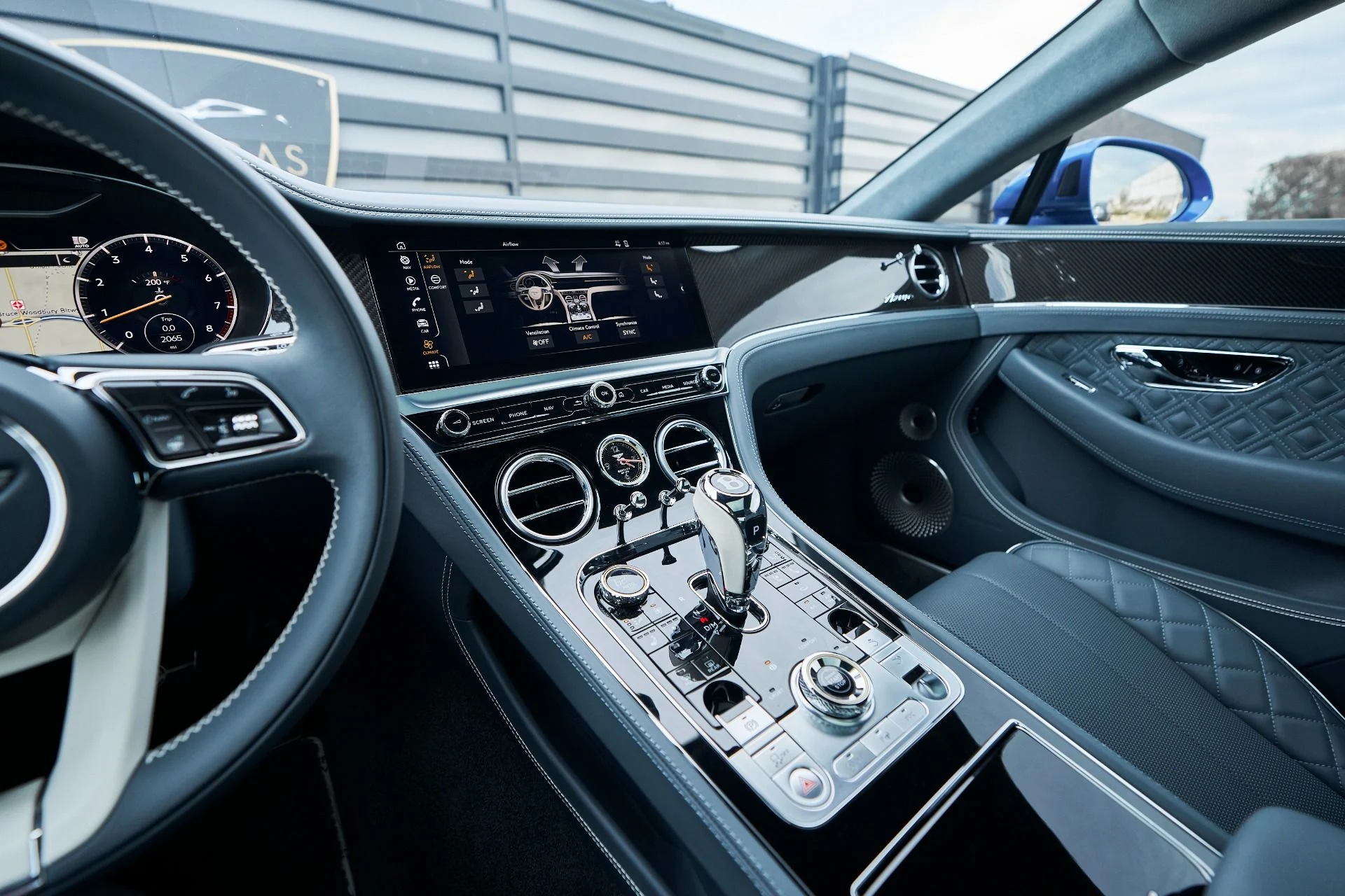 mph053_1492053638_Used_2023_Bentley_Continental_GT_Azure_1761756040_4f9ca71413