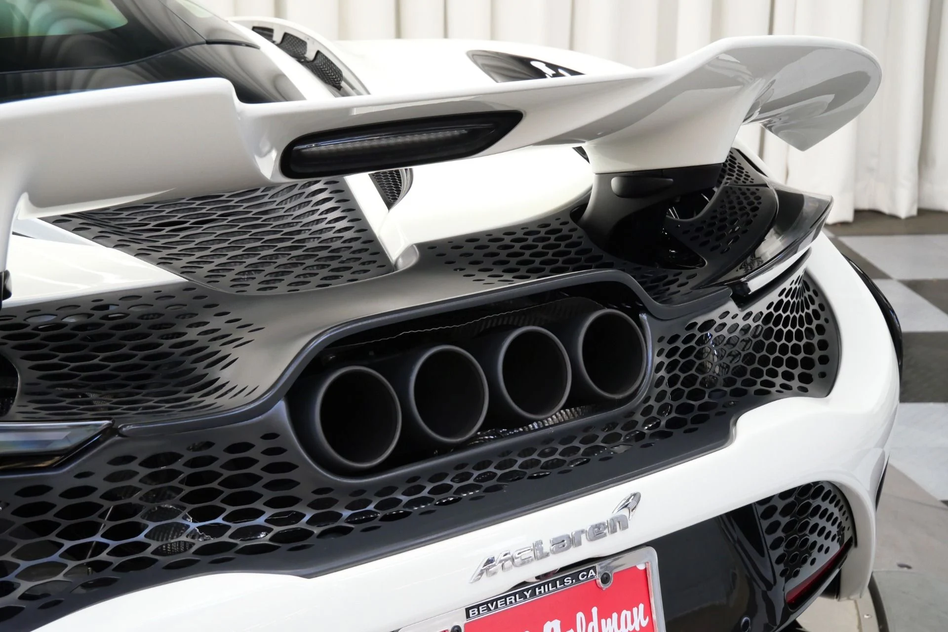 mph053_1499406500_Used_2021_Mc_Laren_765_LT_1755712071_7ce28a3b8e