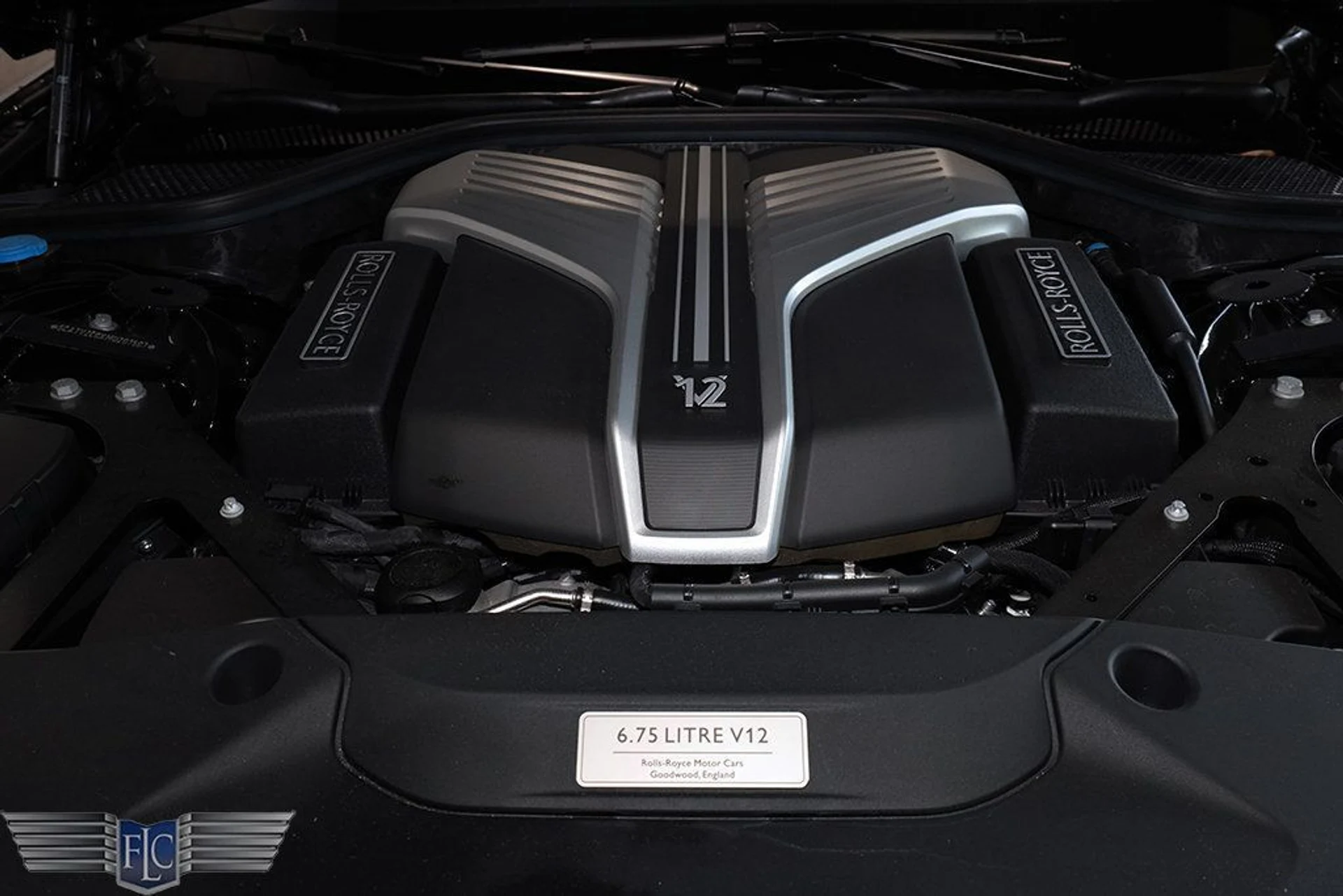 mph053_1505559526_used_2021_rolls_royce_ghost_ewb_sedan_9689_23033984_54_1024_2f35a5e86a