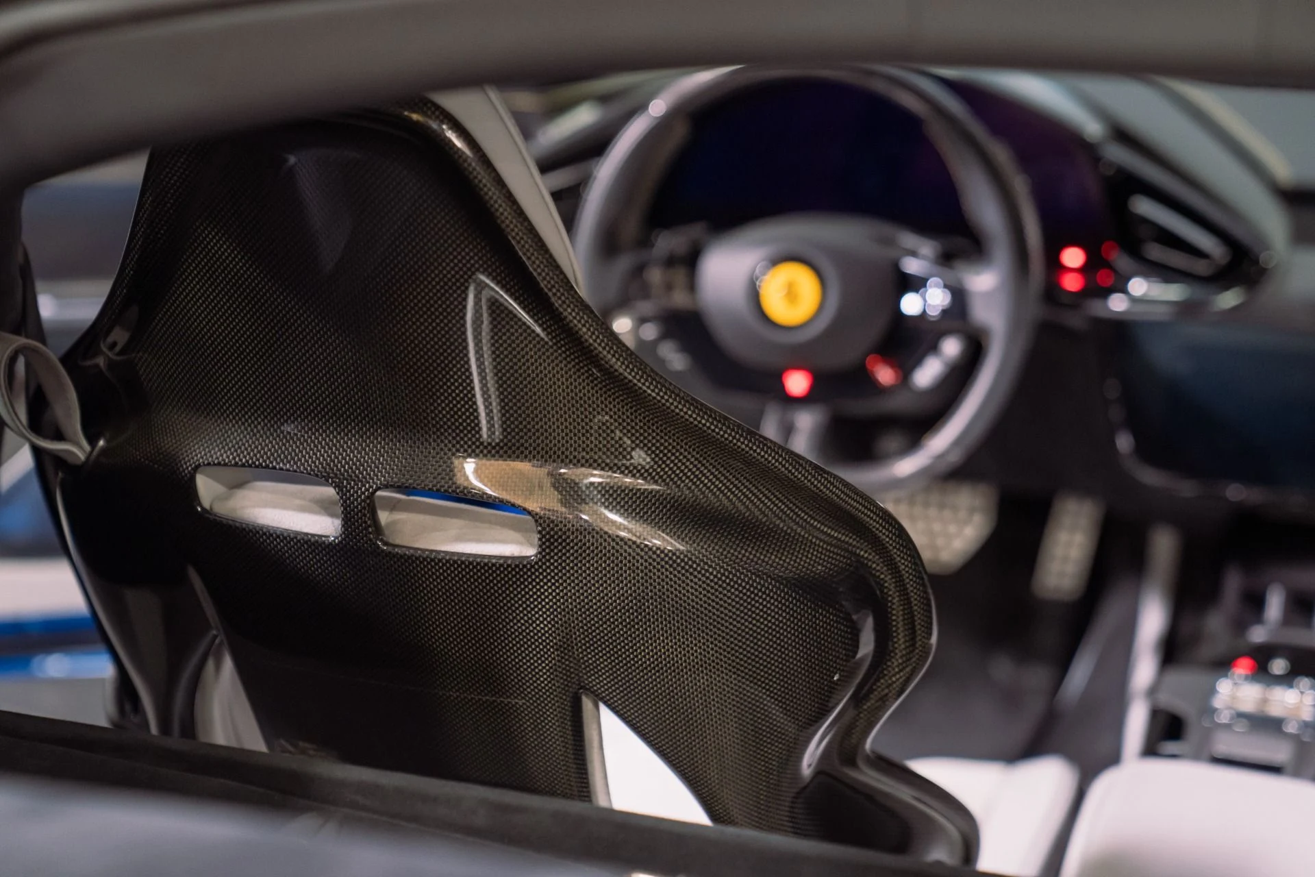 mph053_1531043699_Used_2025_Ferrari_12_Cilindri_Full_Exterior_Carbon_Pack_with_Carbon_Roof_Racing_Seats_1793401939_f8a2e5ce9d