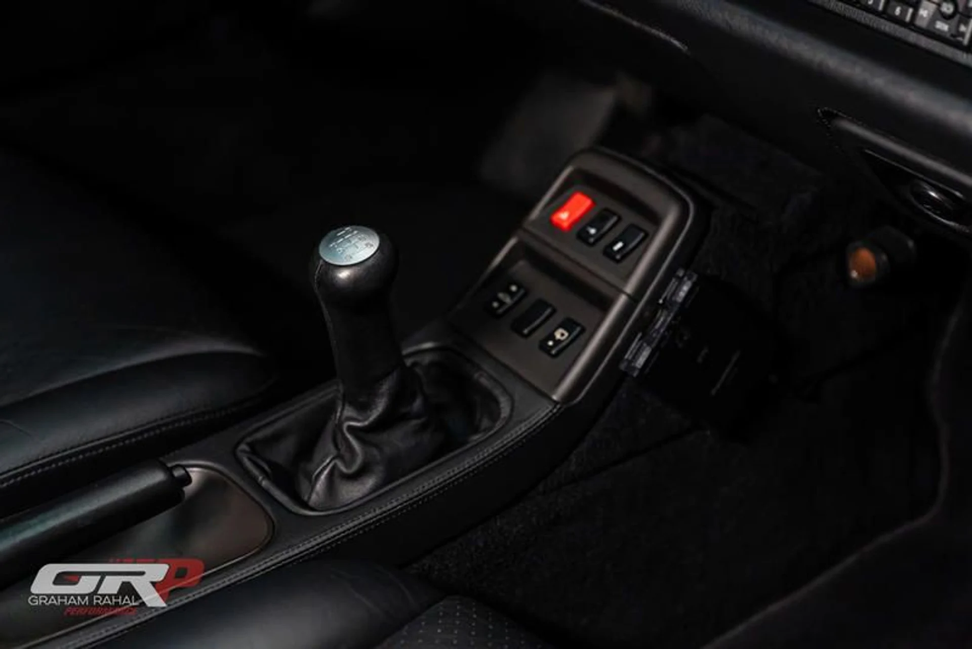 mph053_1535751575_2_FE_873_E1_0337_42_AA_B4_C2_C15_DD_55_EE_5_E4_7912cca1e9