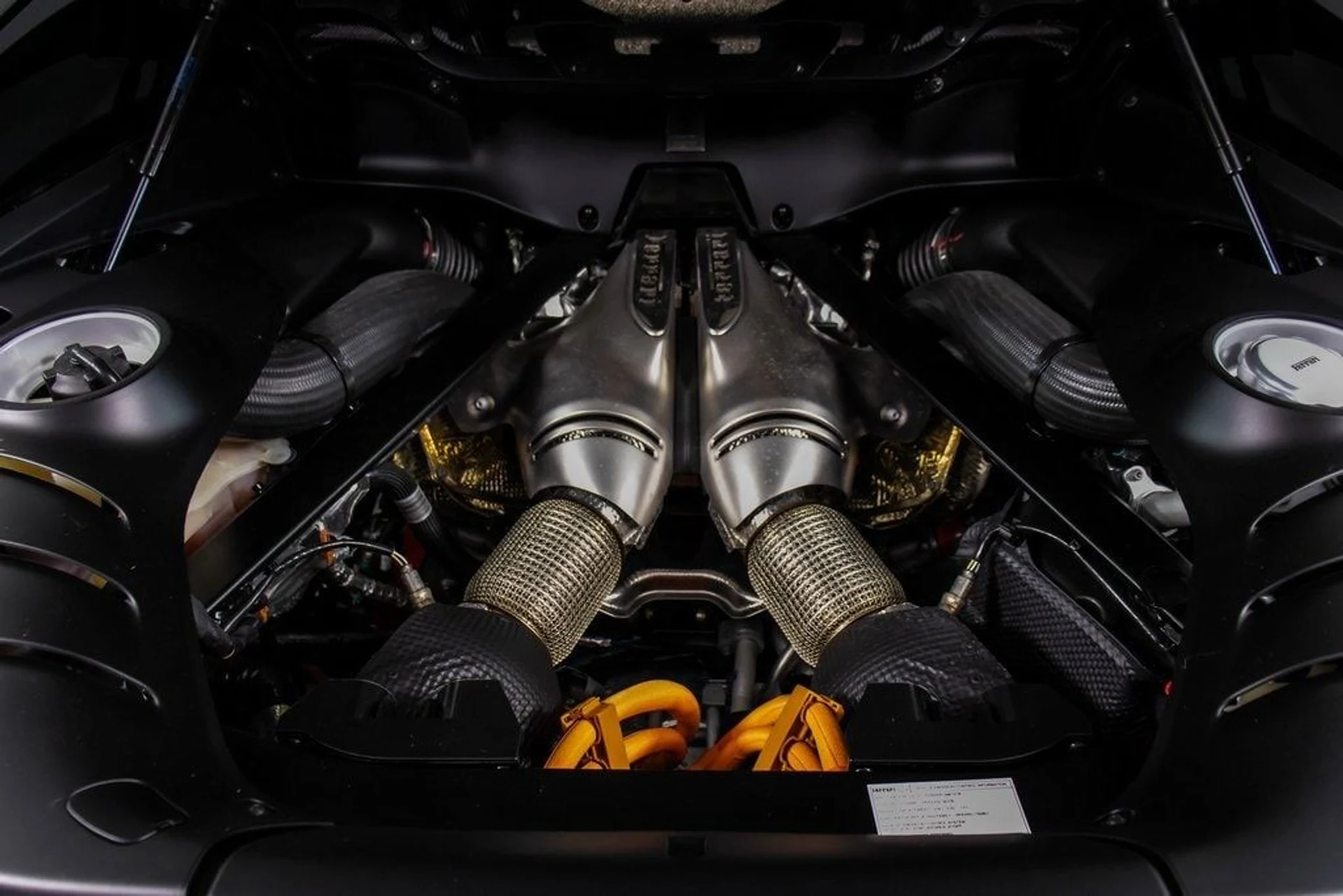 mph053_153576487_f0a136c081454185f29554610934b240x_8a8ad02add