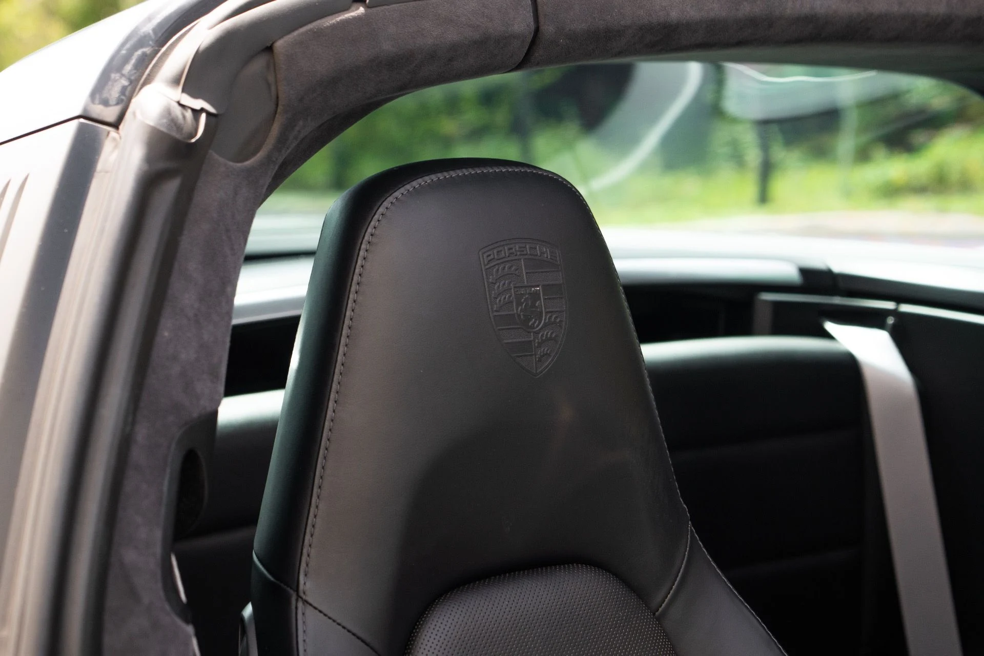 mph053_1541965134_Used_2019_Porsche_911_Targa_4_GTS_1756154089_fd44e88e4b