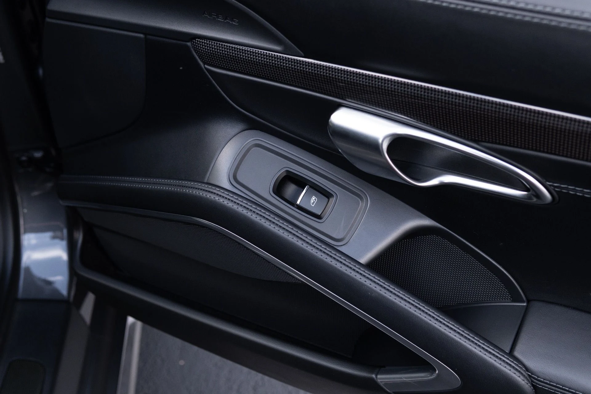 mph053_1544286637_Used_2014_Porsche_911_Turbo_S_1777344476_bc9339cfe5