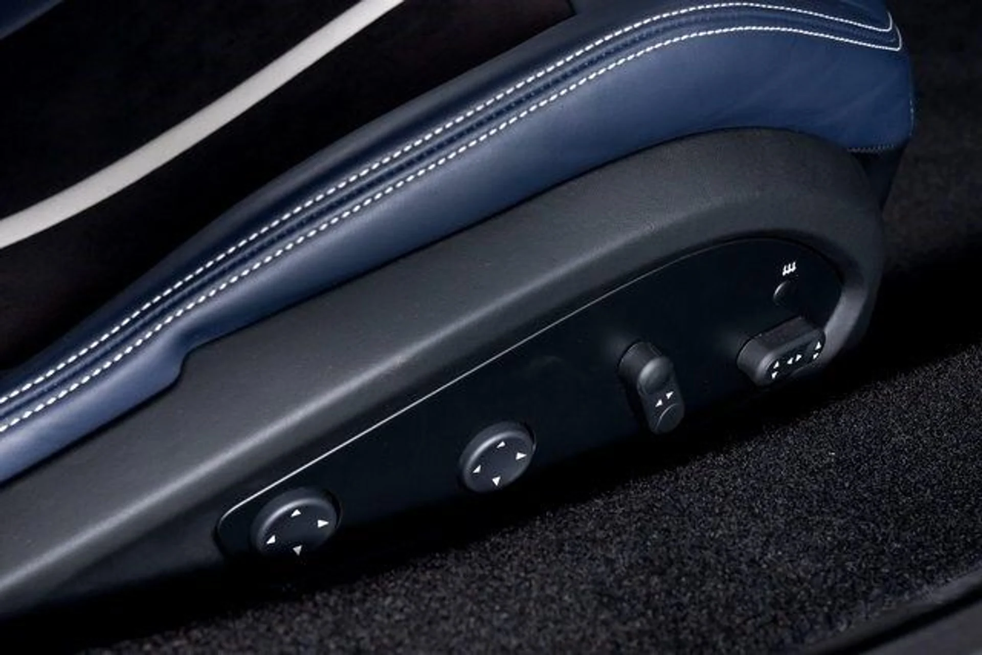 mph053_1558363115_58fde35bd160f6c08c4470a6df0558cex_16137cb4c7