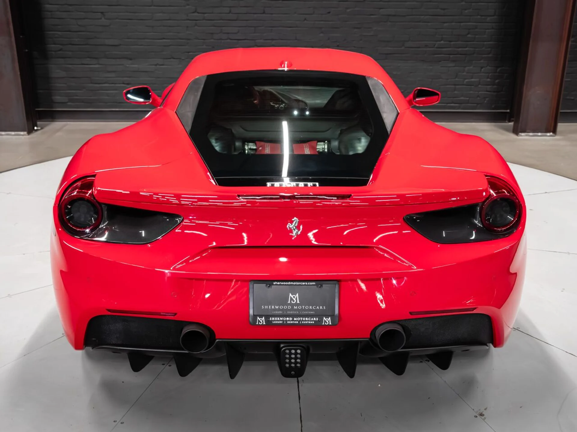 mph053_1559391074_ferrari_488_gtb_2017_cd48fb3ef5