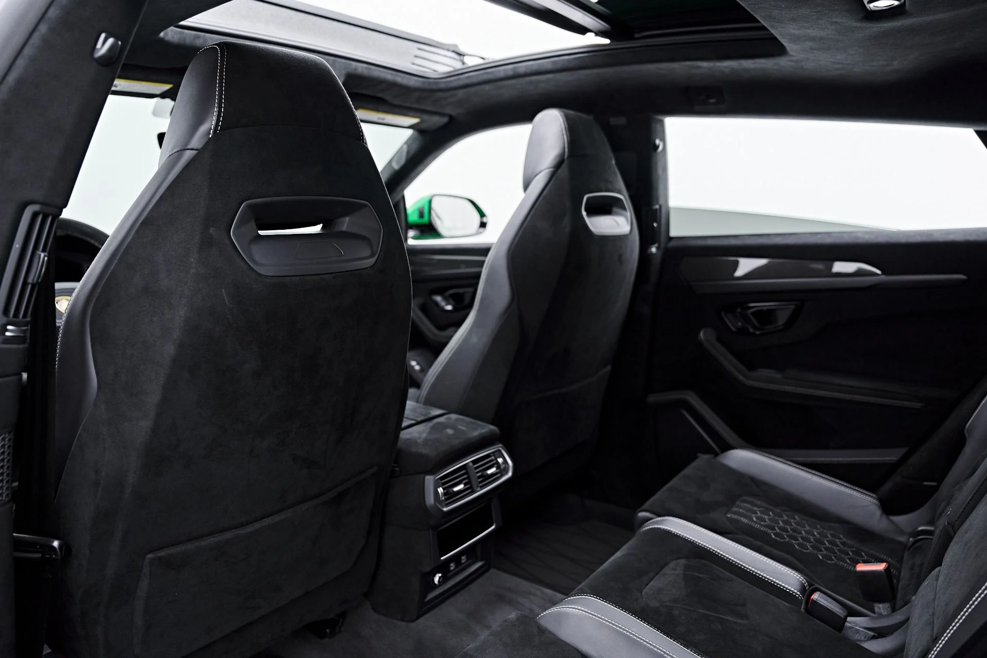 mph053_1571185649_Used_2023_Lamborghini_Urus_Performante_1788571202_419b82d894