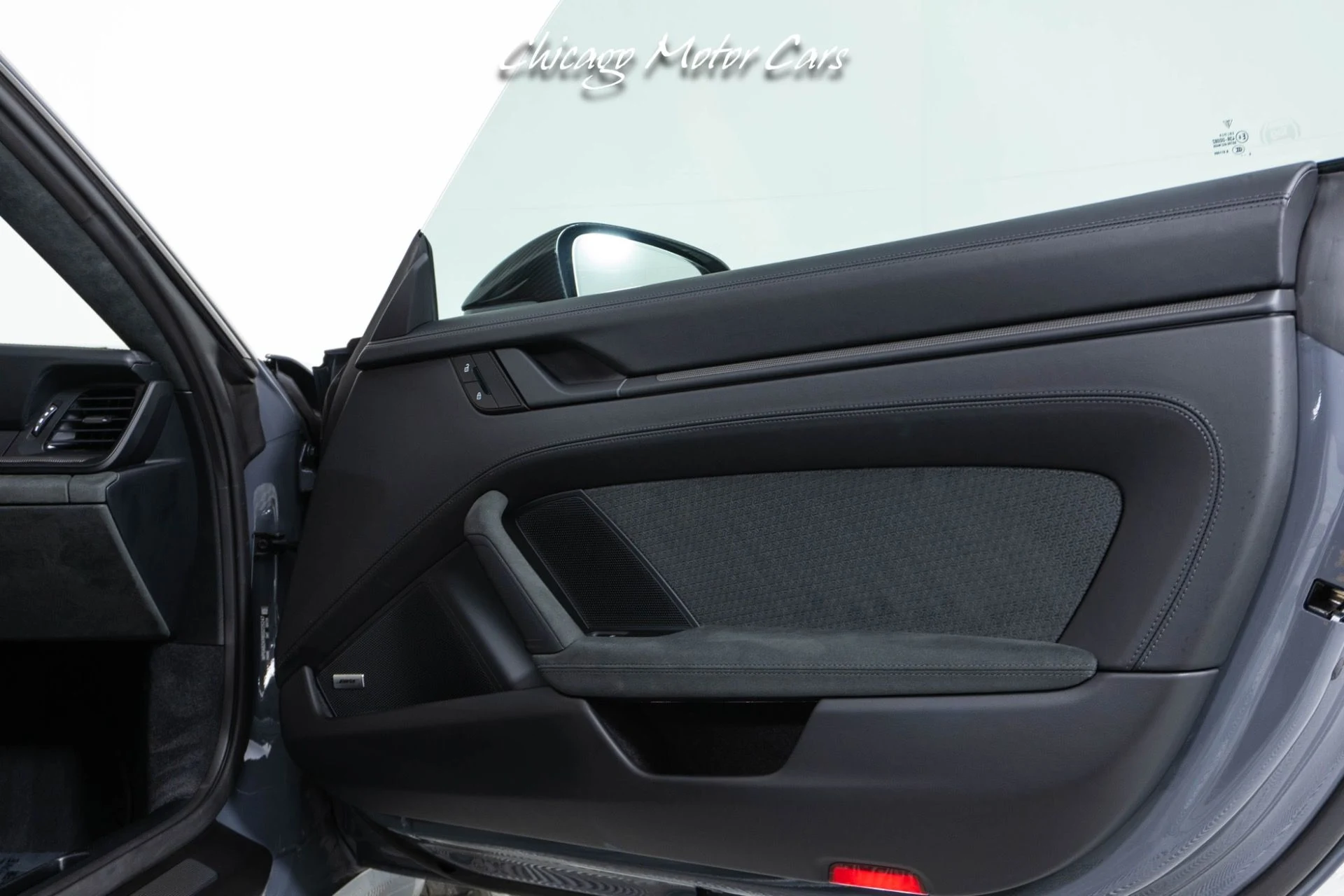 mph053_1589361899_13067_p54_l_35b99802e1