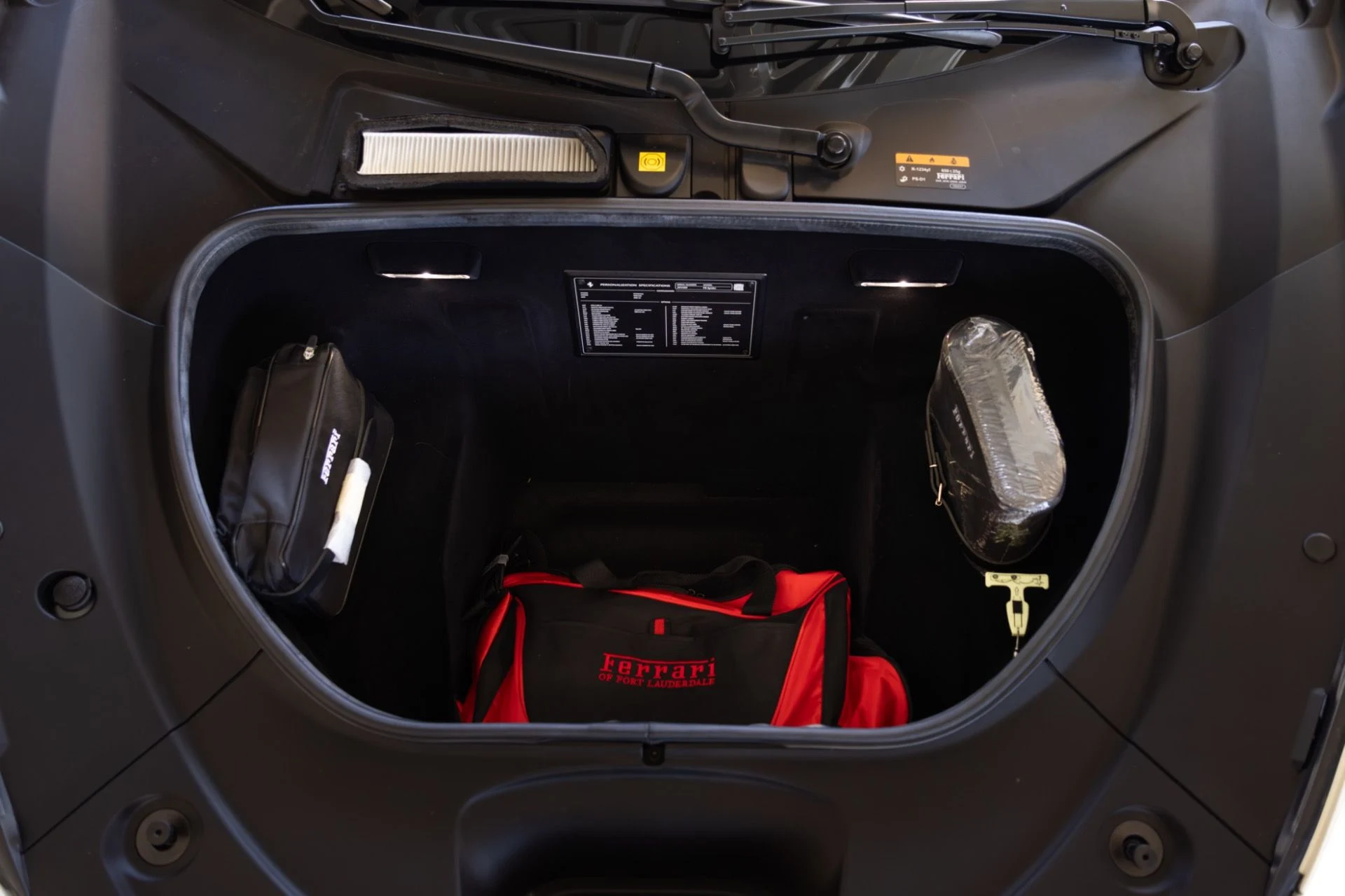 mph053_164814897_Used_2023_Ferrari_F8_Spider_1776809234_270dffbeca