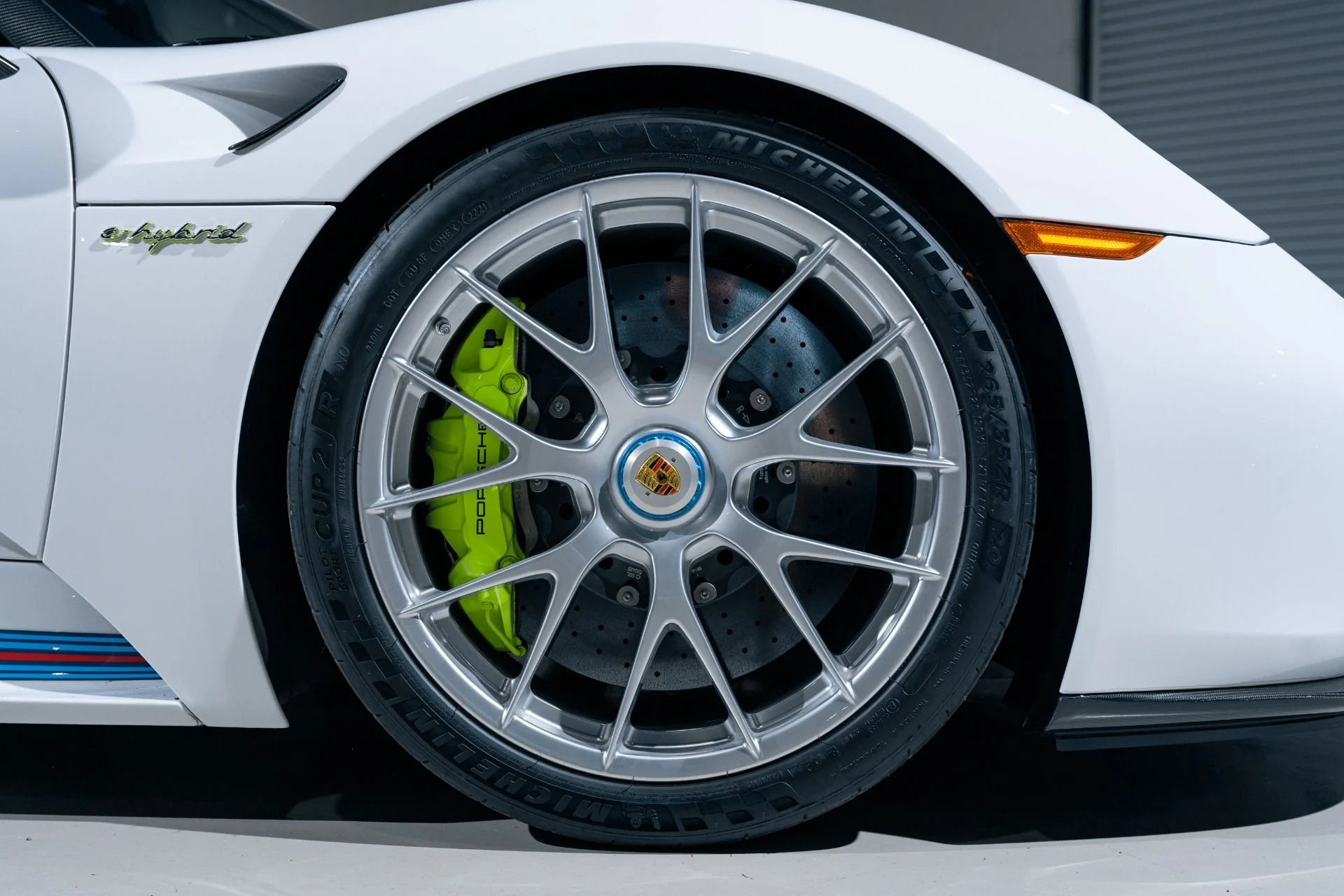 mph053_1652858339_12440_p54_l_2d26a2cc7b