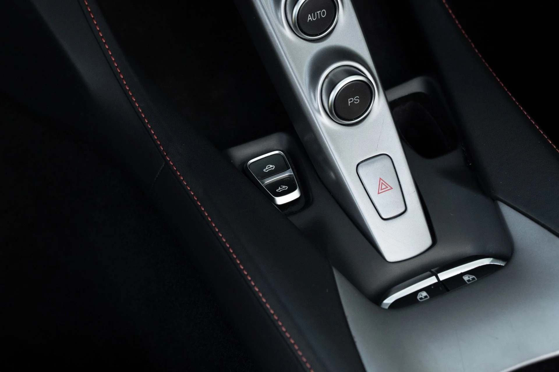 mph053_1709792693_Used_2020_Ferrari_Portofino_1760457229_a4cf8632ad
