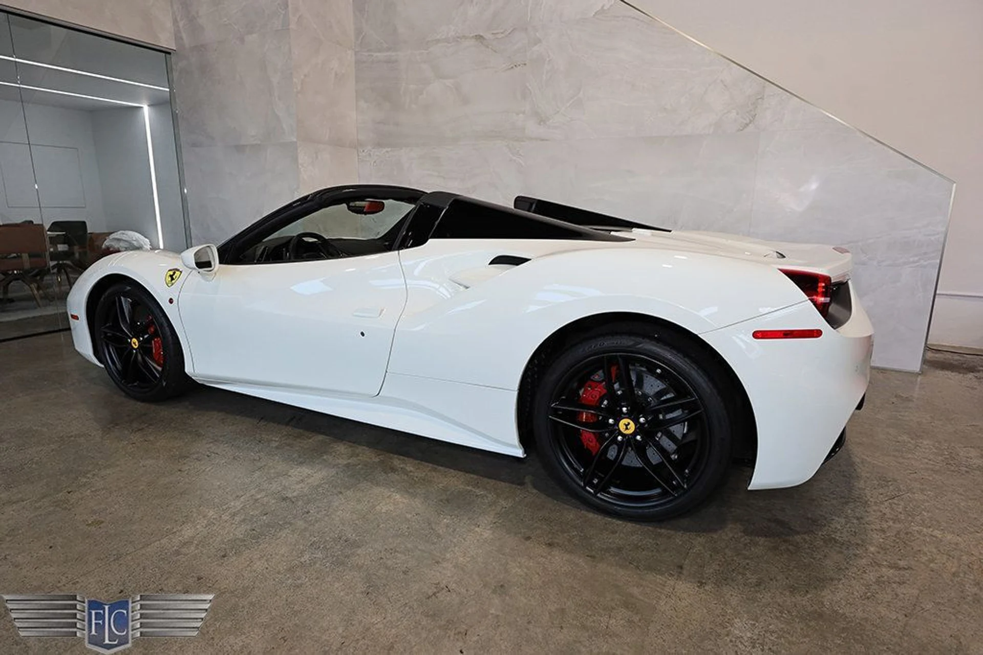 mph053_1730393054_used_2018_ferrari_488_spider_convertible_9689_23035381_54_1024_6cdc737d0b
