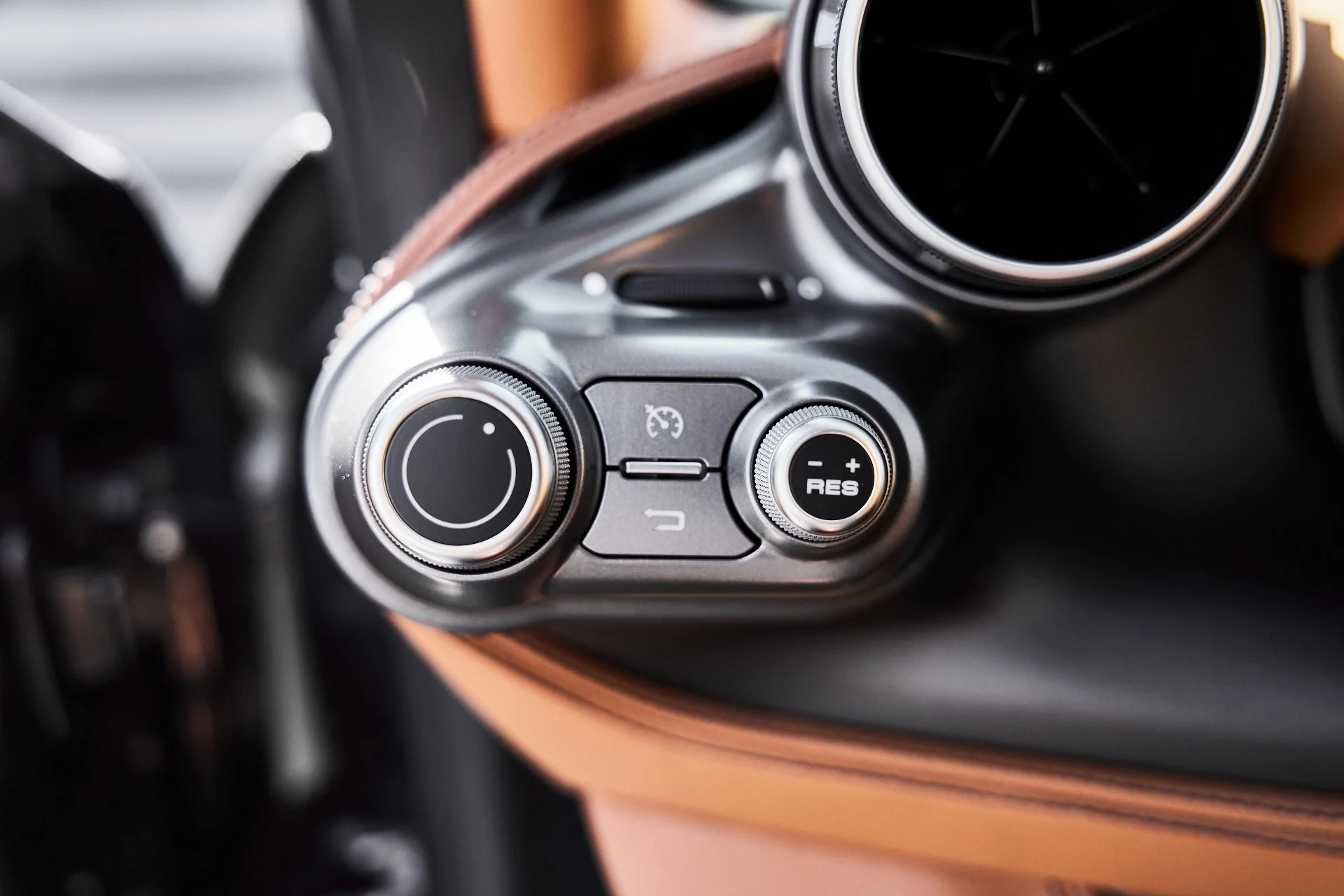 mph053_1734708540_Used_2020_Ferrari_F8_Tributo_Base_1774546191_6f540c8ede