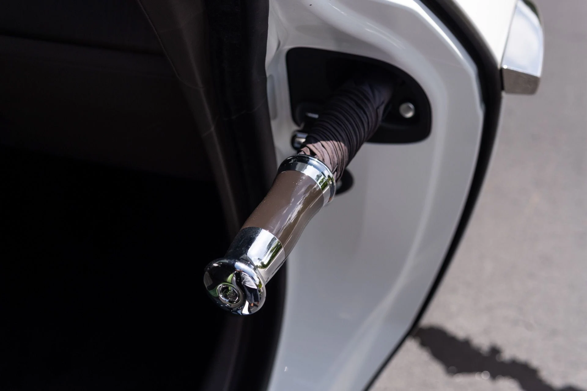 mph053_1750327577_Used_2024_Rolls_Royce_Spectre_1775023108_15278fc41a