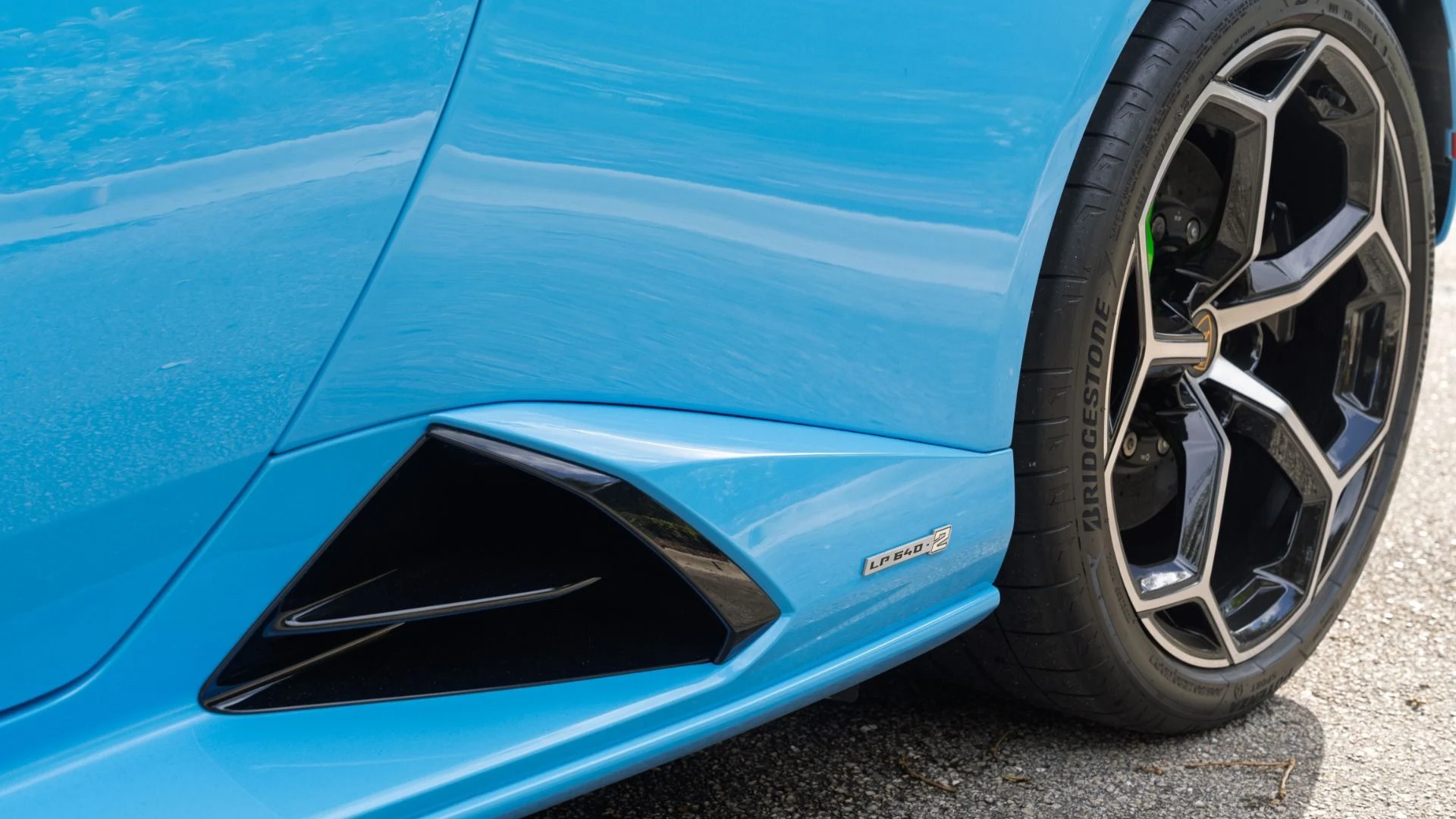 mph053_1754148177_Used_2024_Lamborghini_Huracan_Tecnica_1759423345_75ad509b86