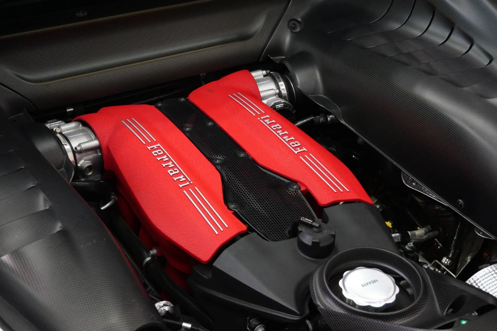 mph053_1765975908_Used_2018_Ferrari_488_GTB_1755116927_bfec4fba93